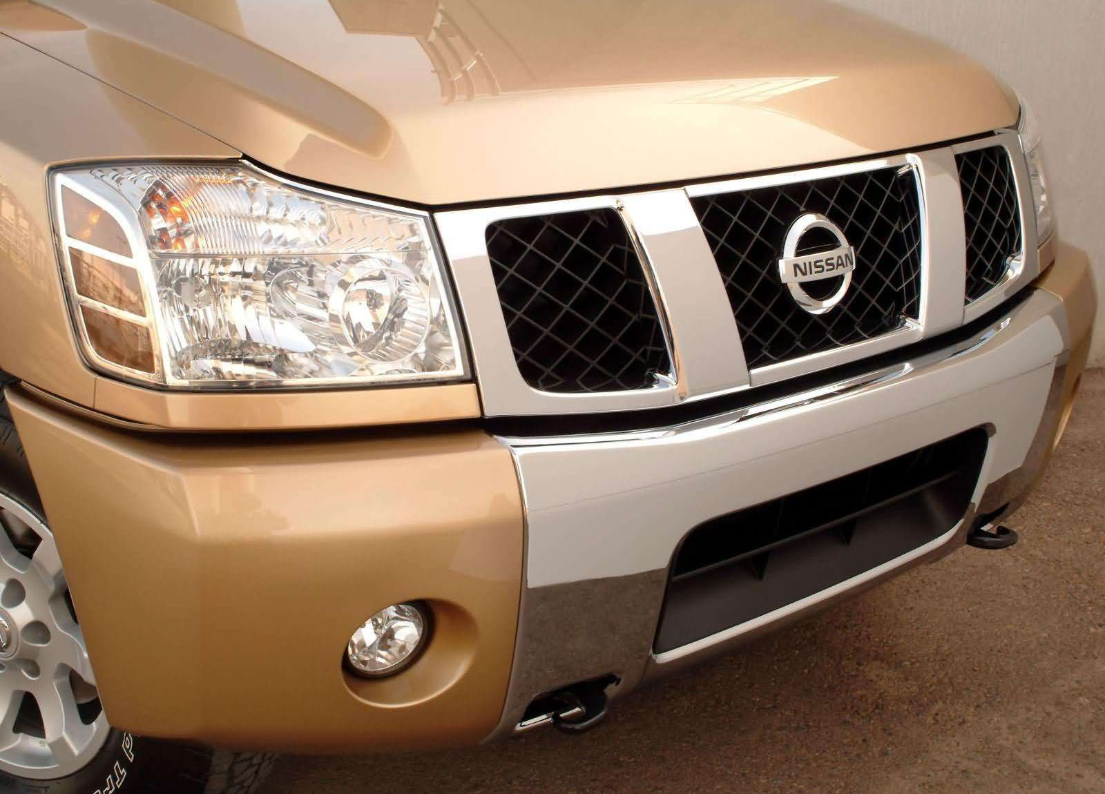 Nissan Titan photo #35