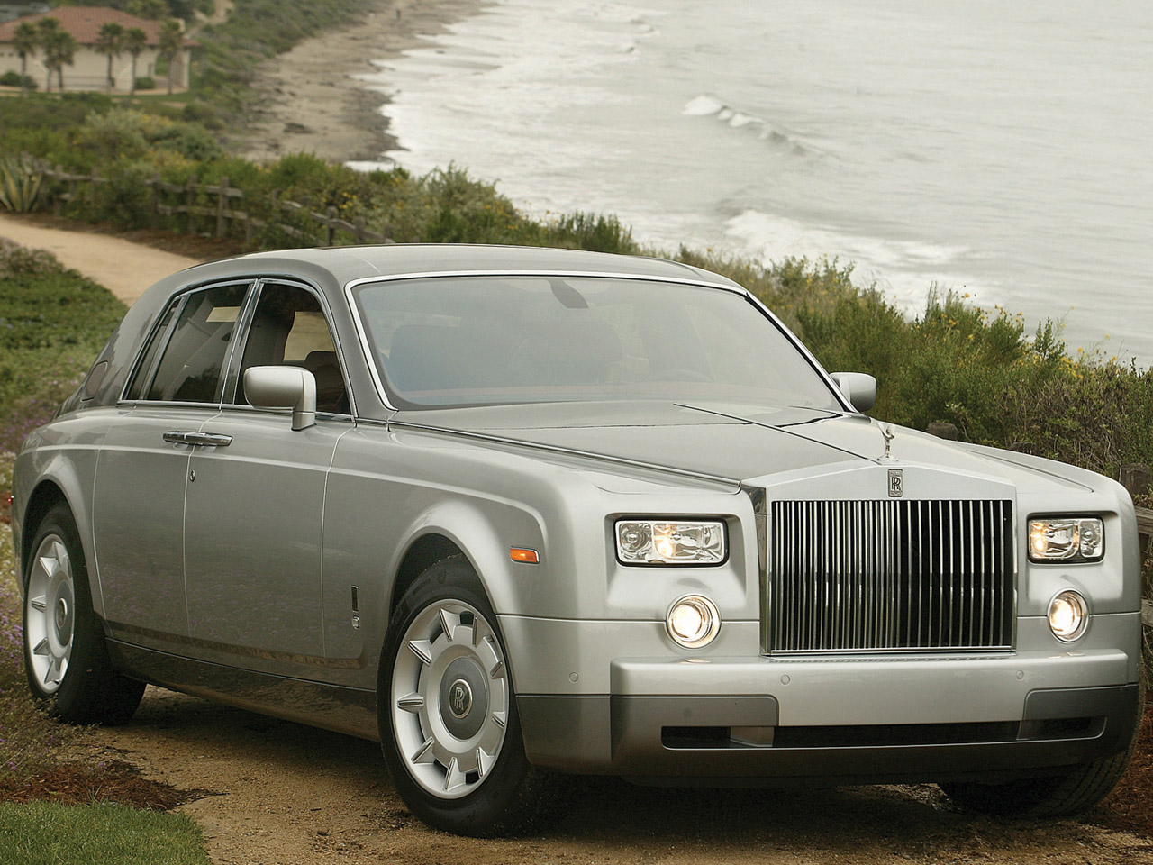 Rolls-Royce Phantom photo #1