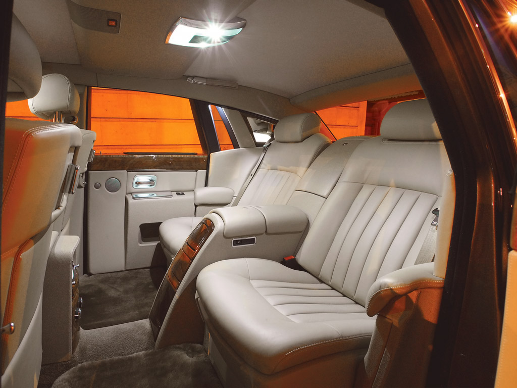 Rolls-Royce Phantom photo #18