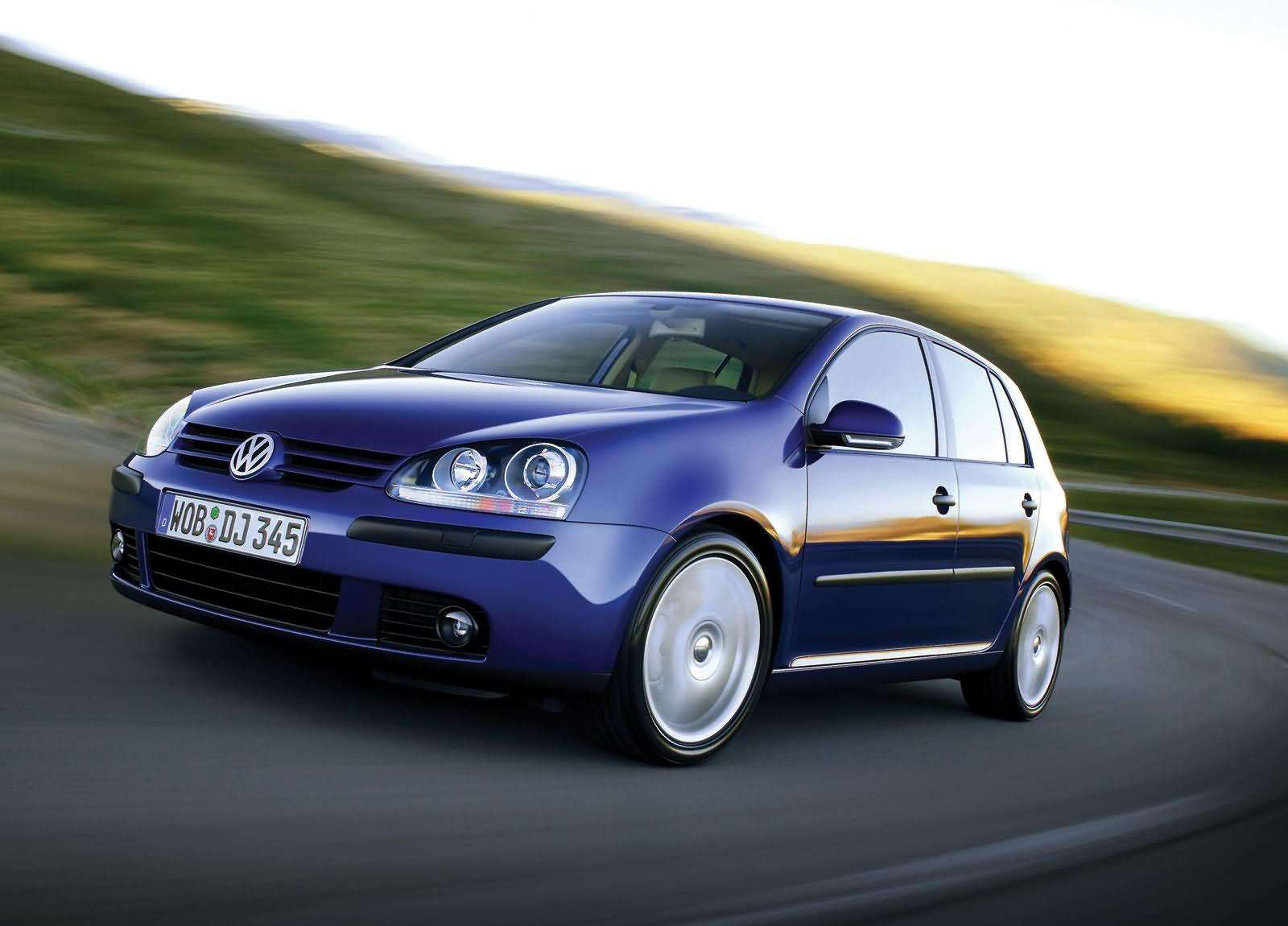 Volkswagen Golf photo #2