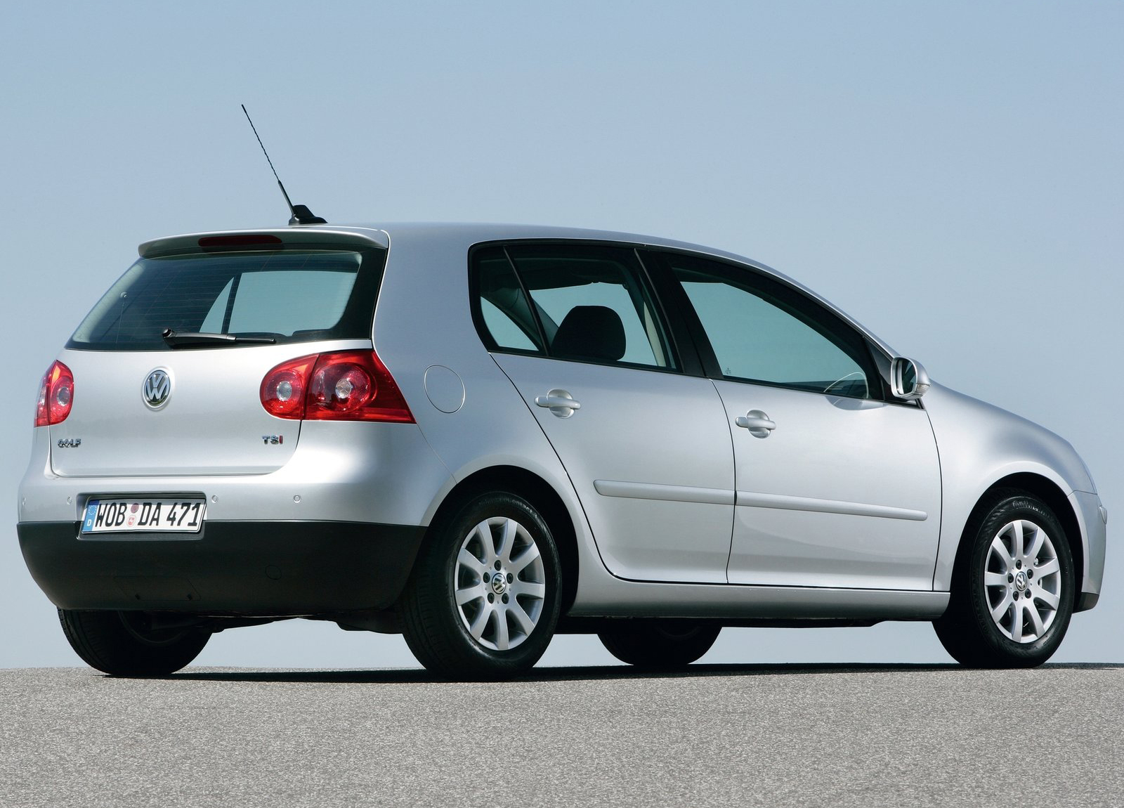 Volkswagen Golf photo #23