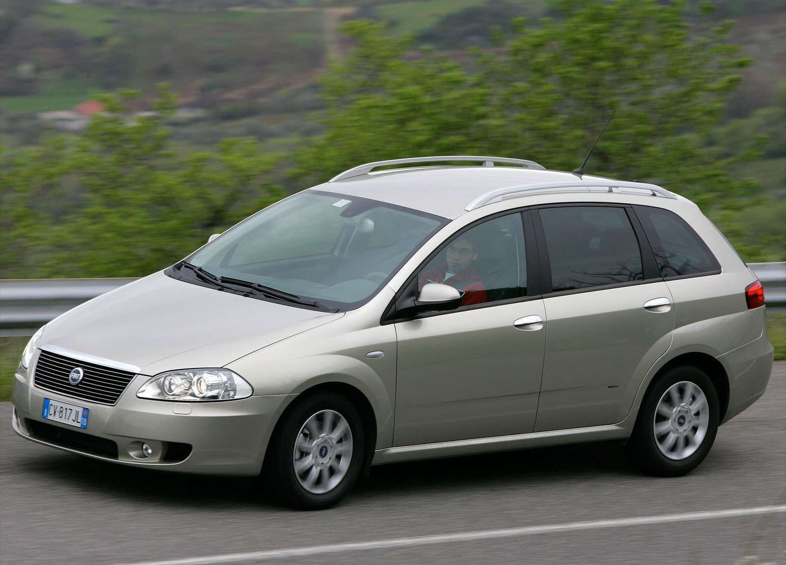 2005 Fiat Croma HD Pictures