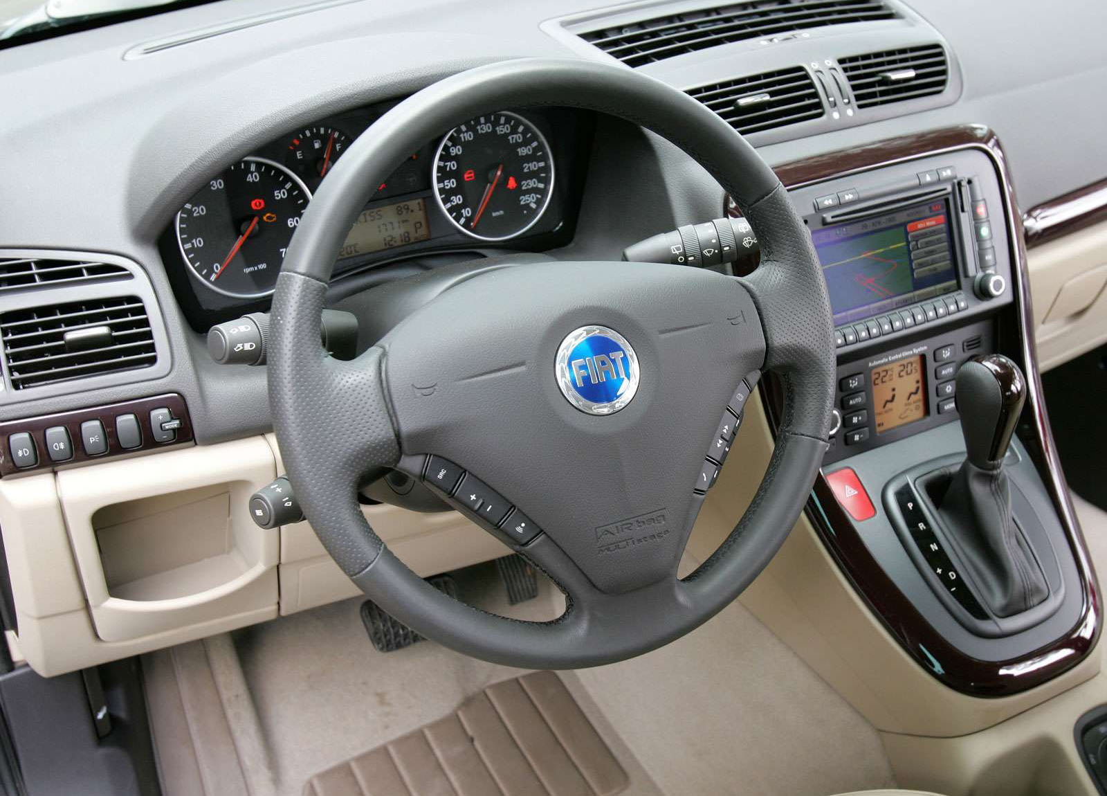 Fiat Croma photo #15