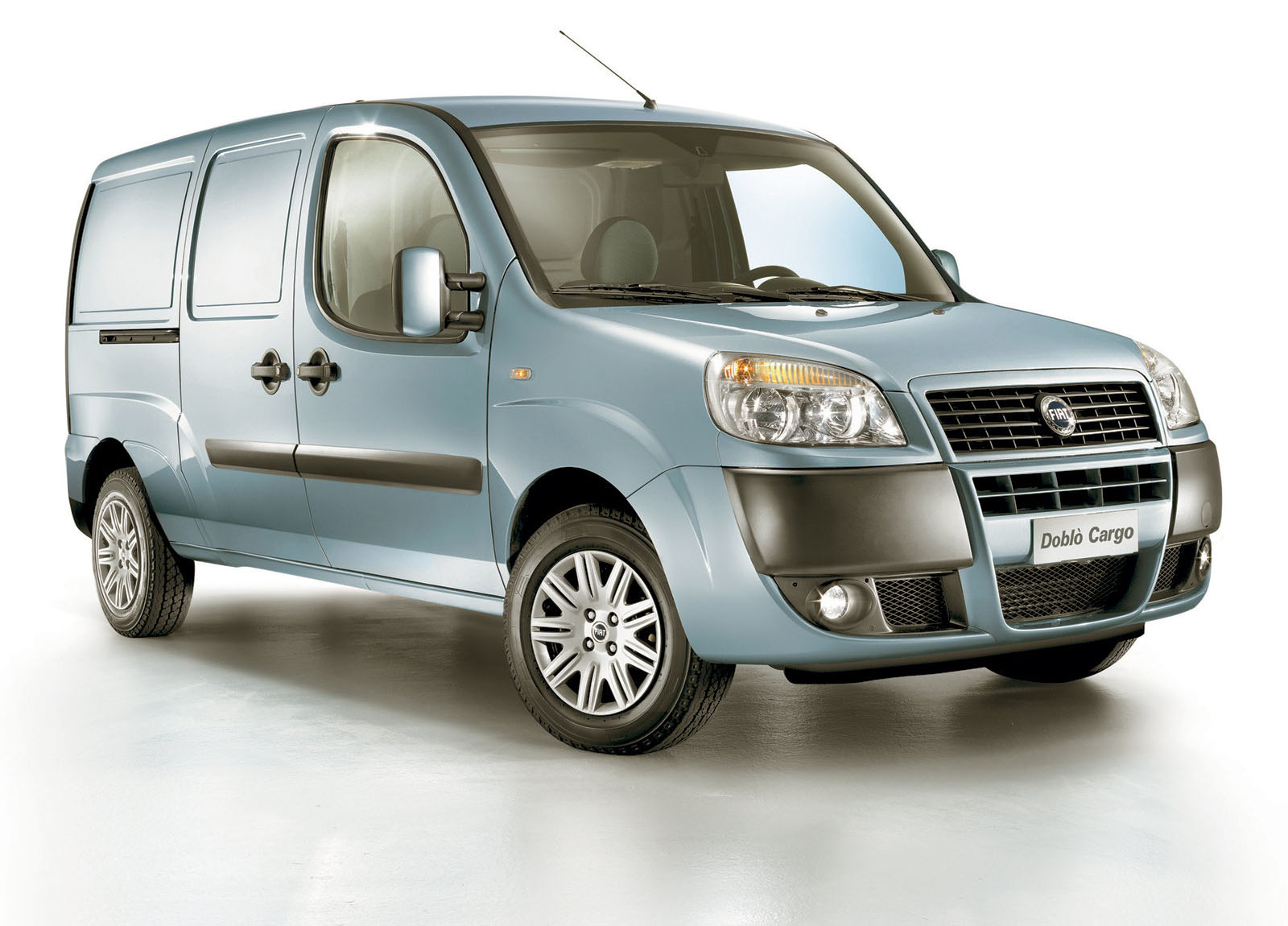 Fiat Doblo Cargo photo #1