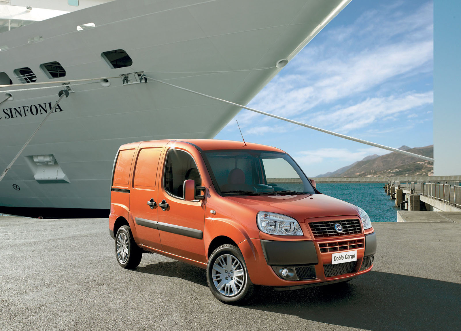 Fiat Doblo Cargo photo #2