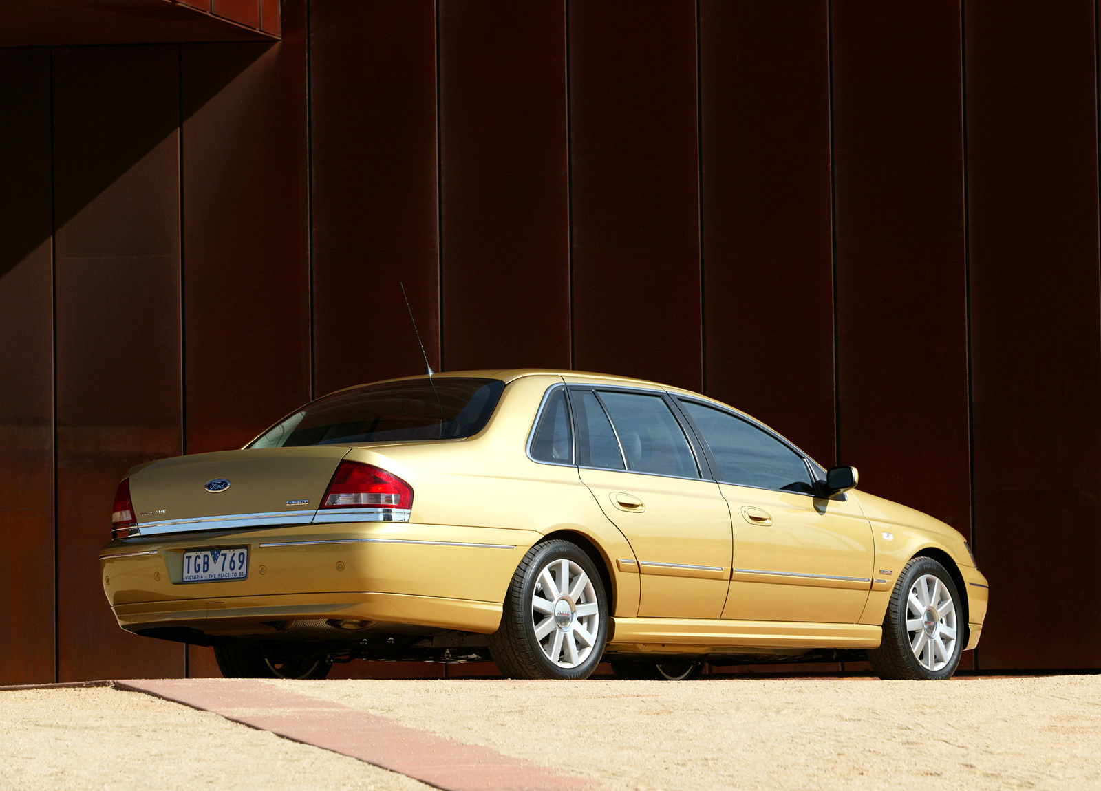 Ford BA Fairlane G220 MkII photo #3