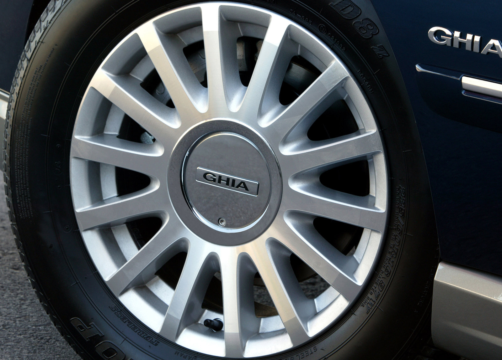 Ford BA Fairlane Ghia MkII photo #6