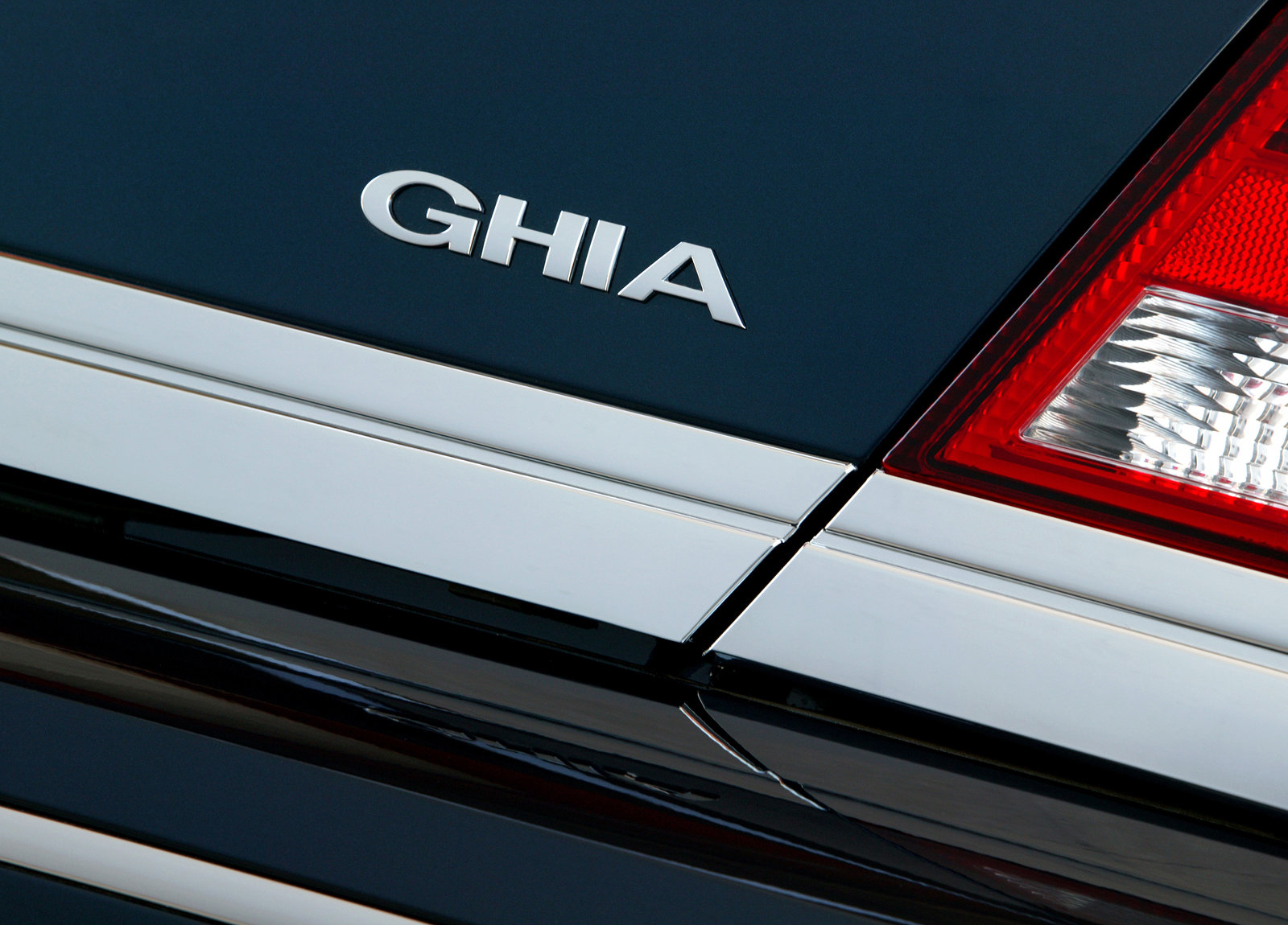 Ford BA Fairlane Ghia MkII photo #7