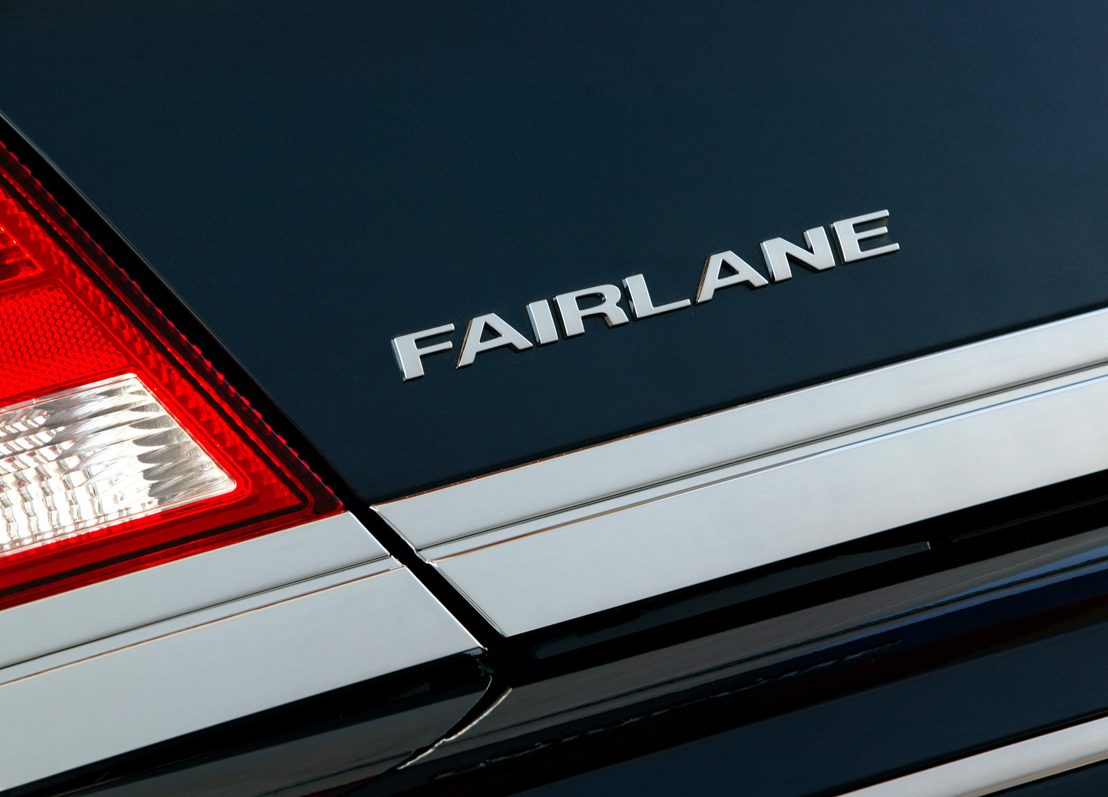 Ford BA Fairlane Ghia MkII photo #8