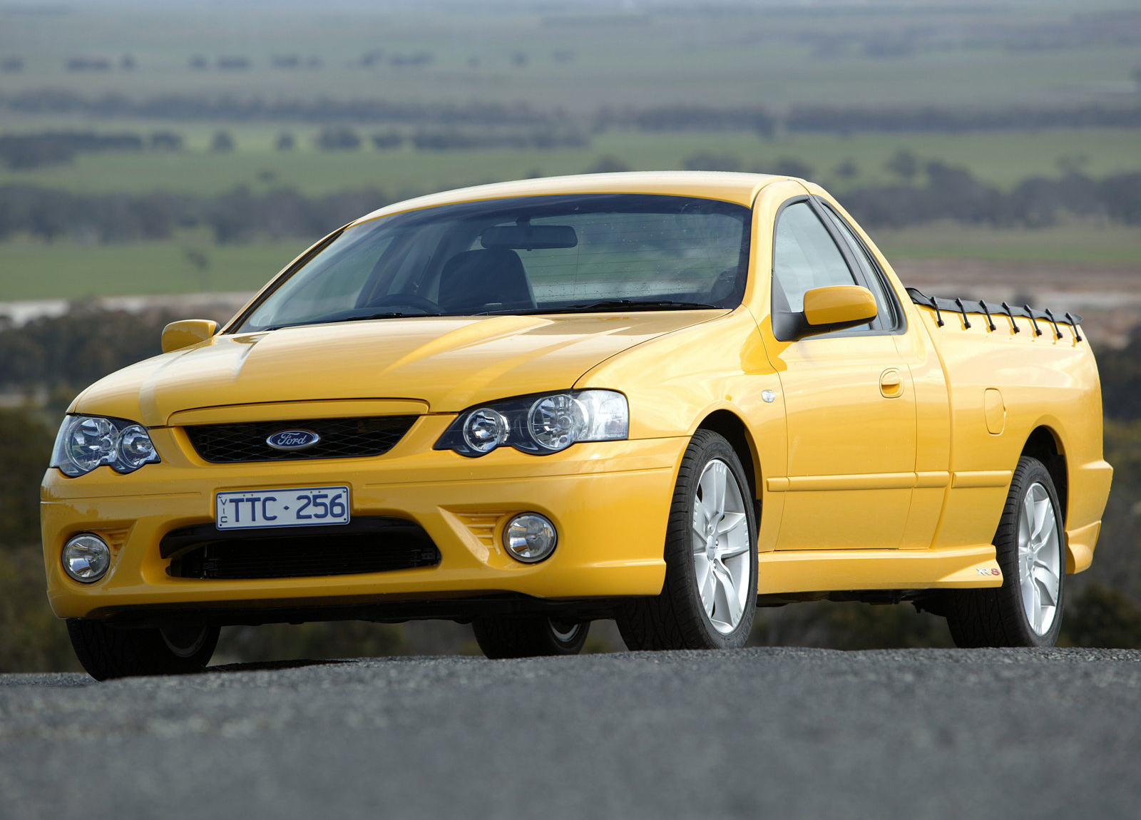 Ford BF Falcon XR8 Ute photo #1