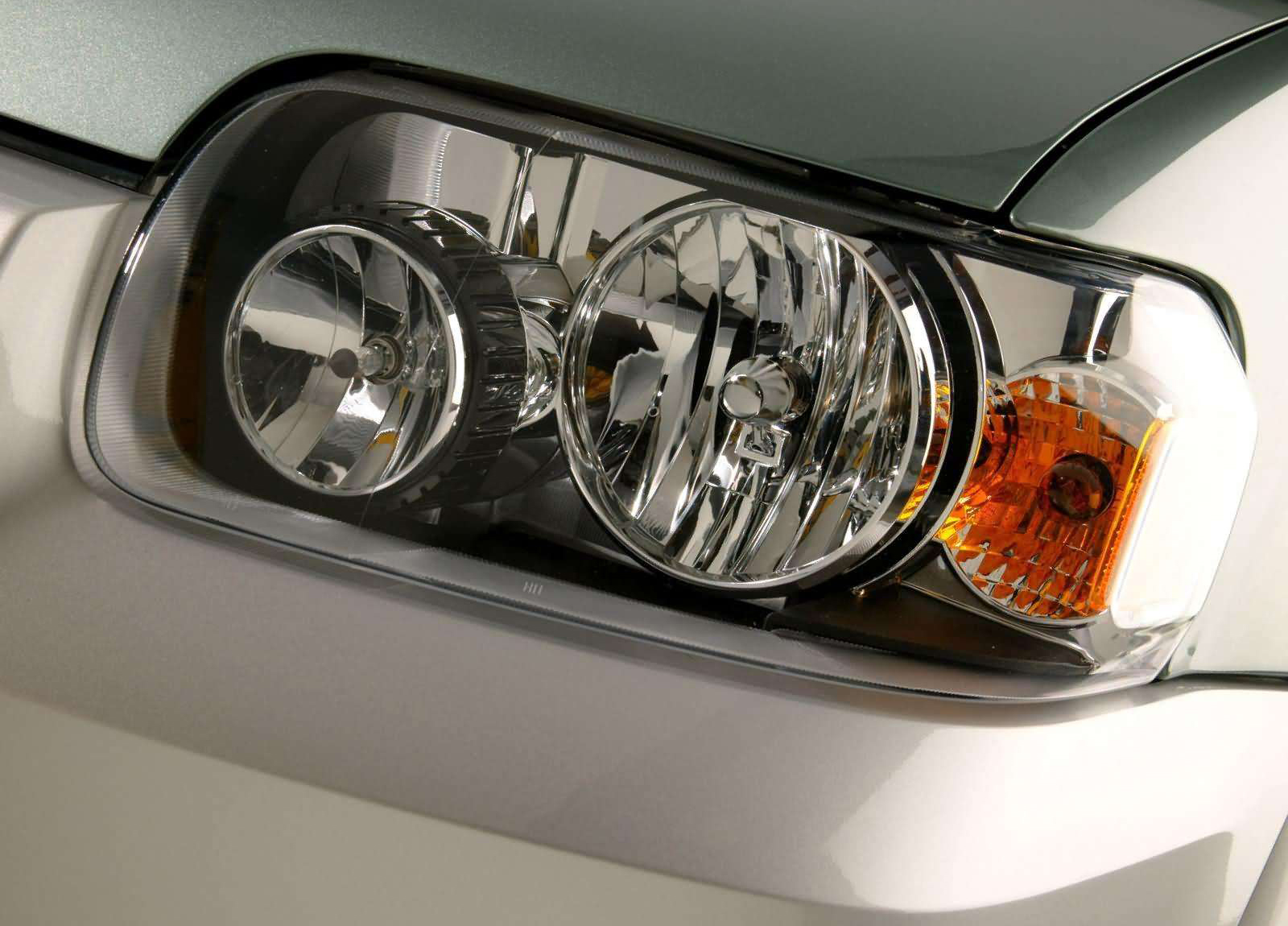 Ford Escape Hybrid photo #16