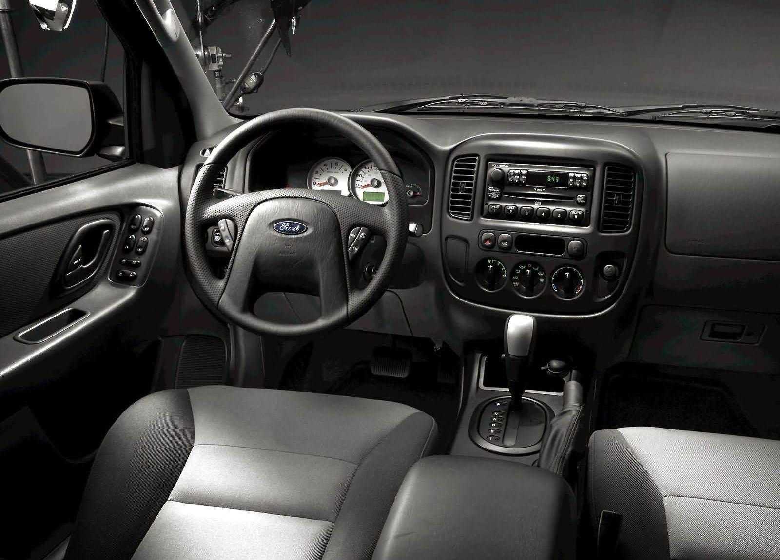 Ford Escape photo #16