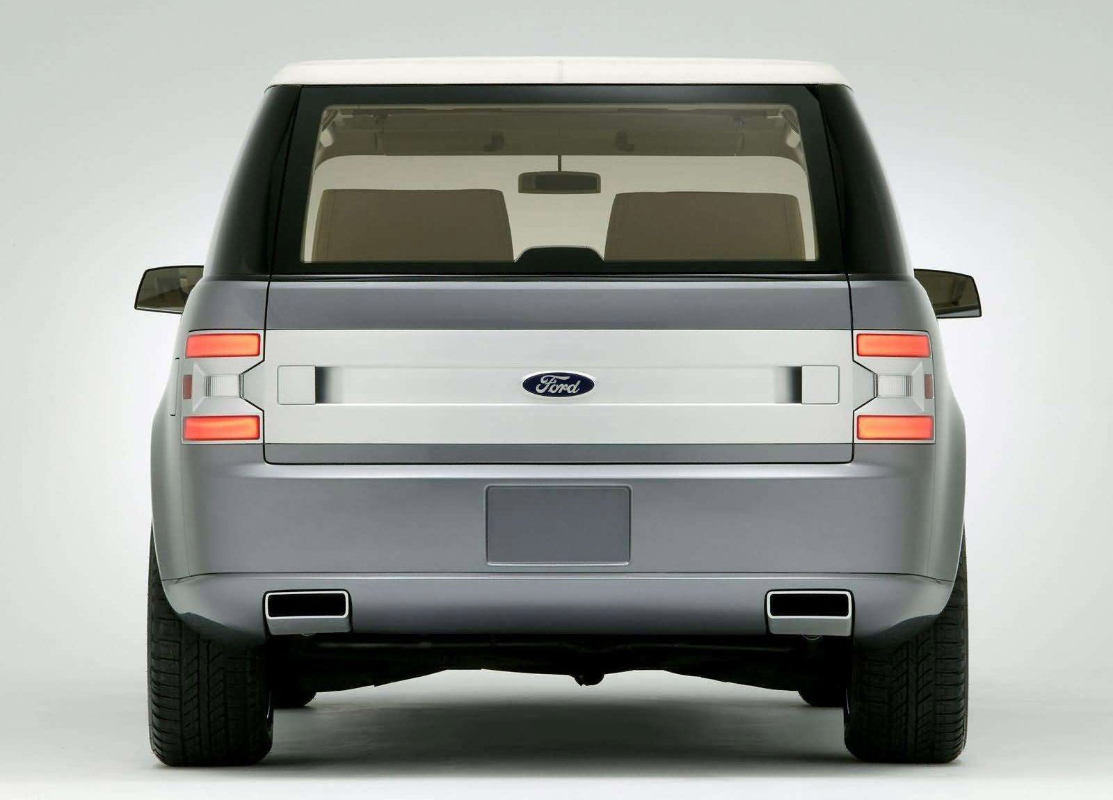 Ford Fairlane Concept photo #10