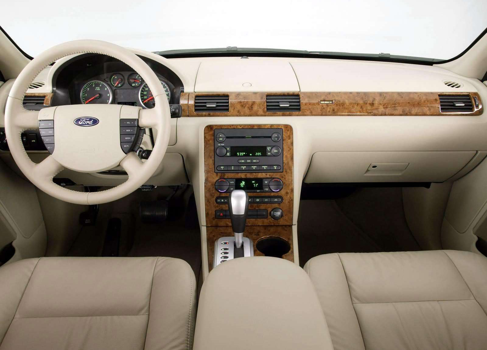 Ford Five Hundred Limited photo #23