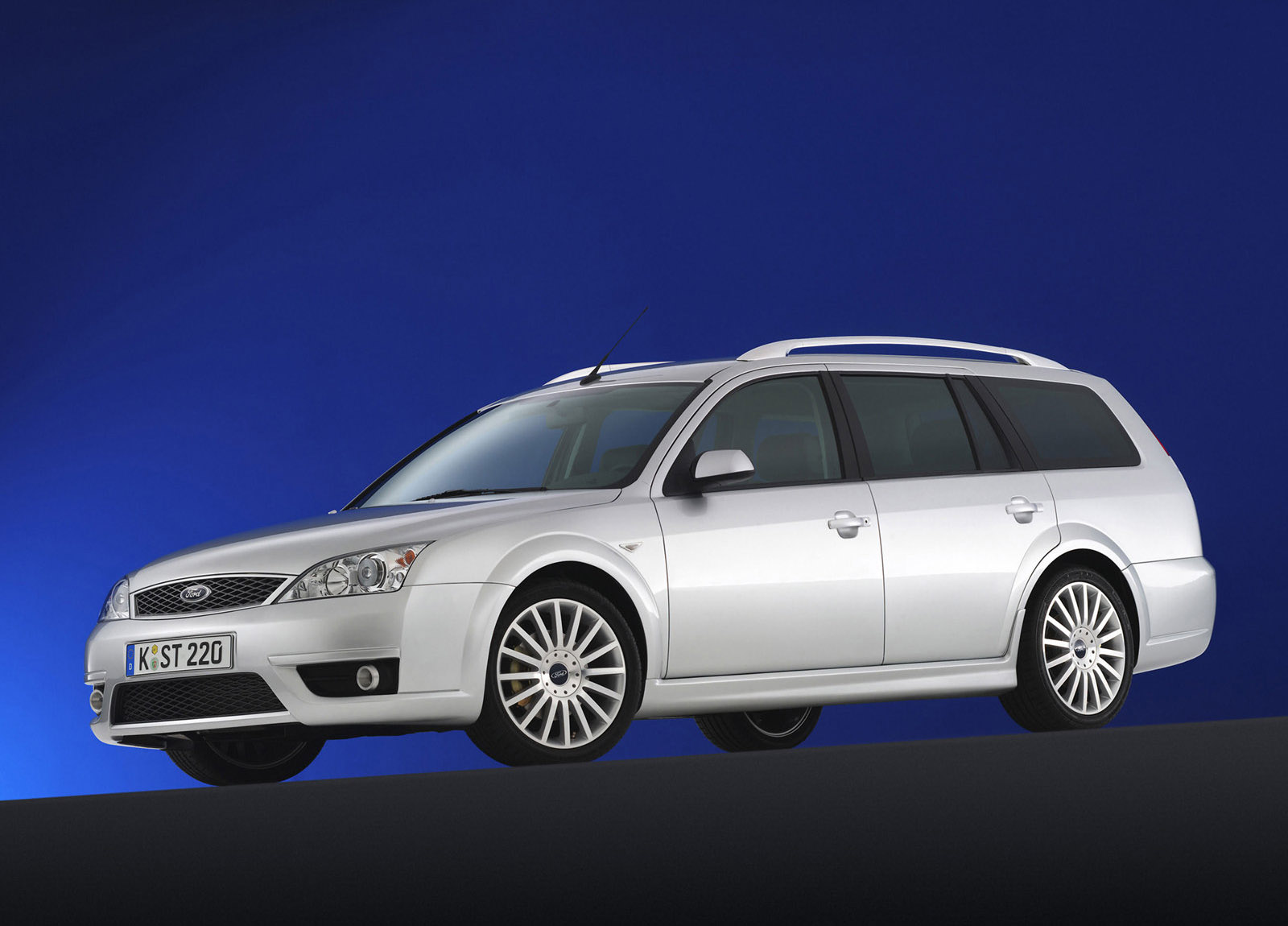 Ford Mondeo ST220 Estate photo #1