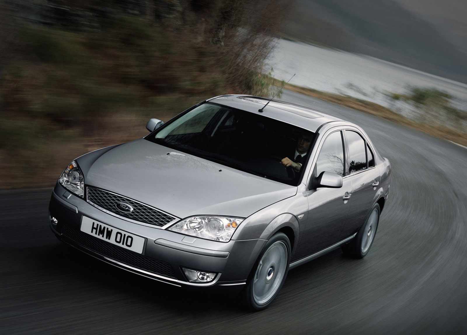 Ford Mondeo photo #3