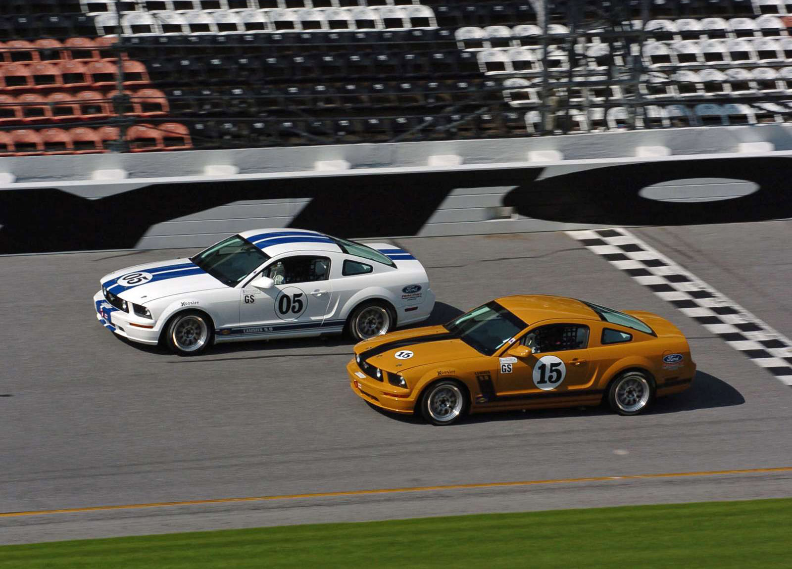 Ford Mustang FR500C photo #5