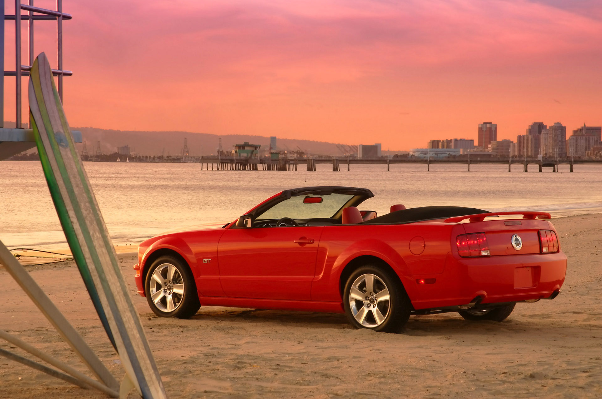 Ford Mustang GT Convertible photo #3
