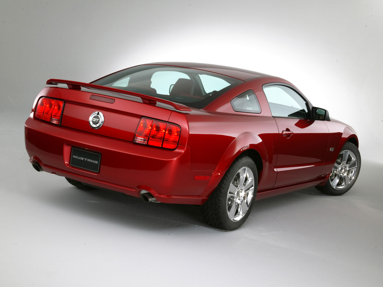 Ford Mustang GT photo #8