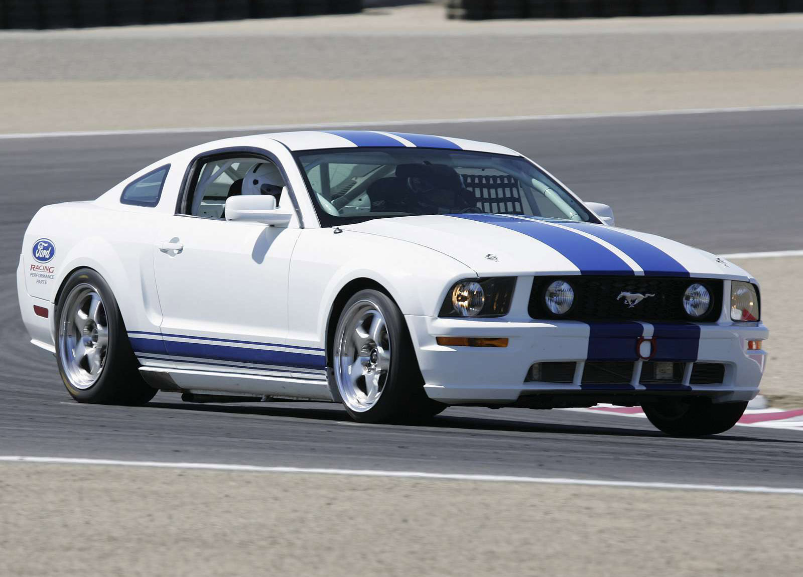 Ford Mustang Racecar Prototype photo #2