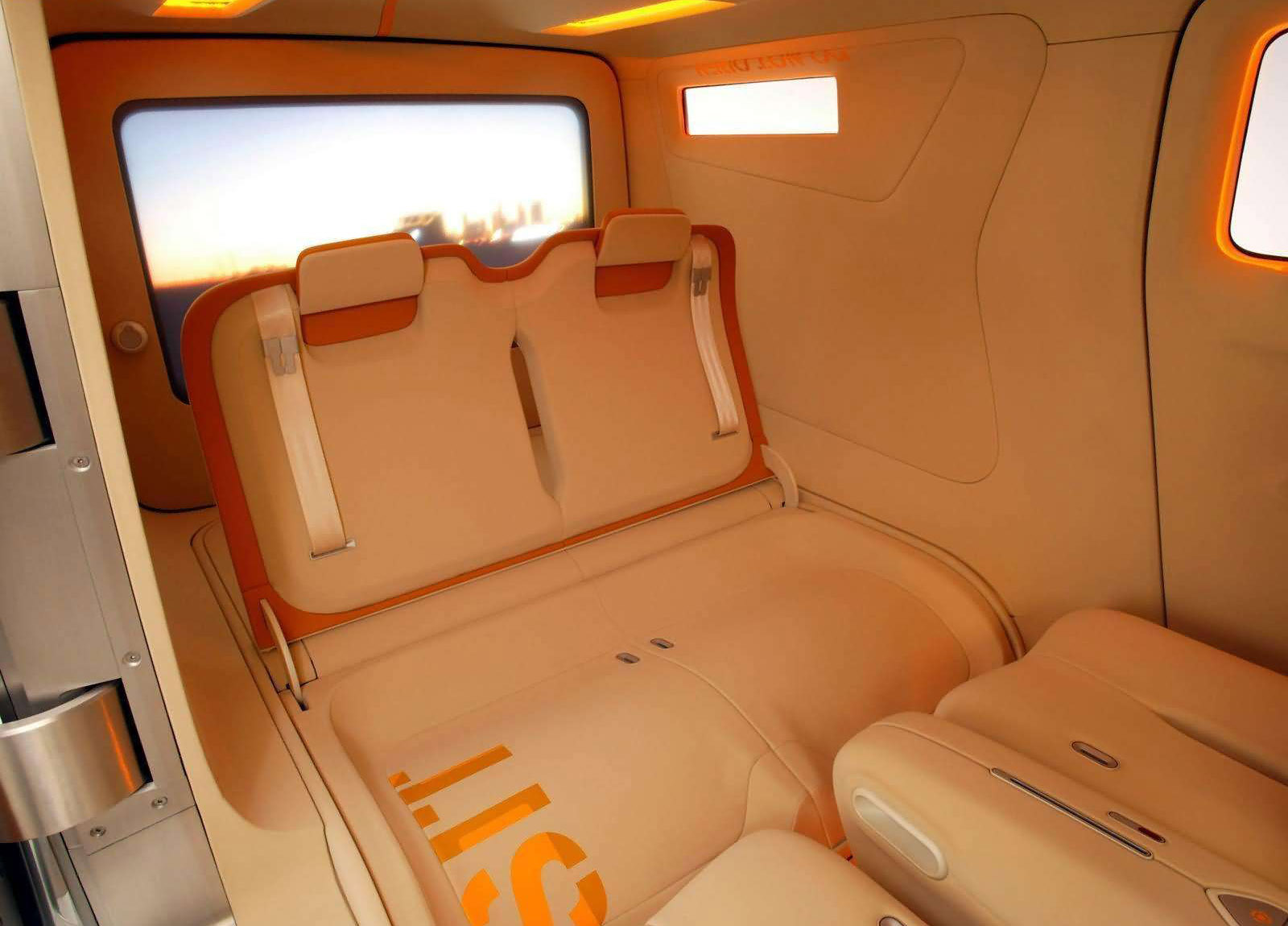 Ford SYNus Concept photo #19