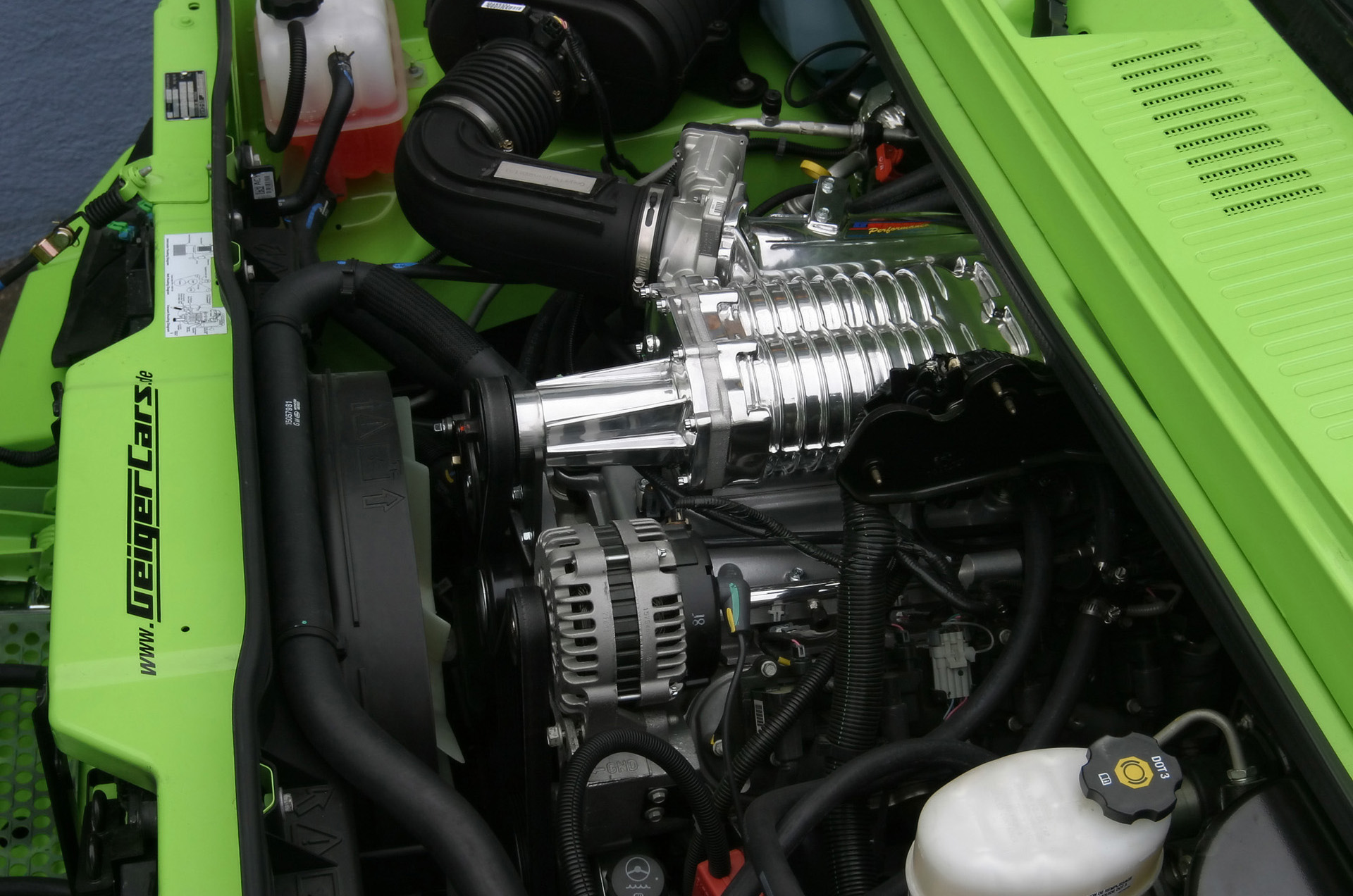 GeigerCars Hummer H2 Maximum Green Kompressor photo #5