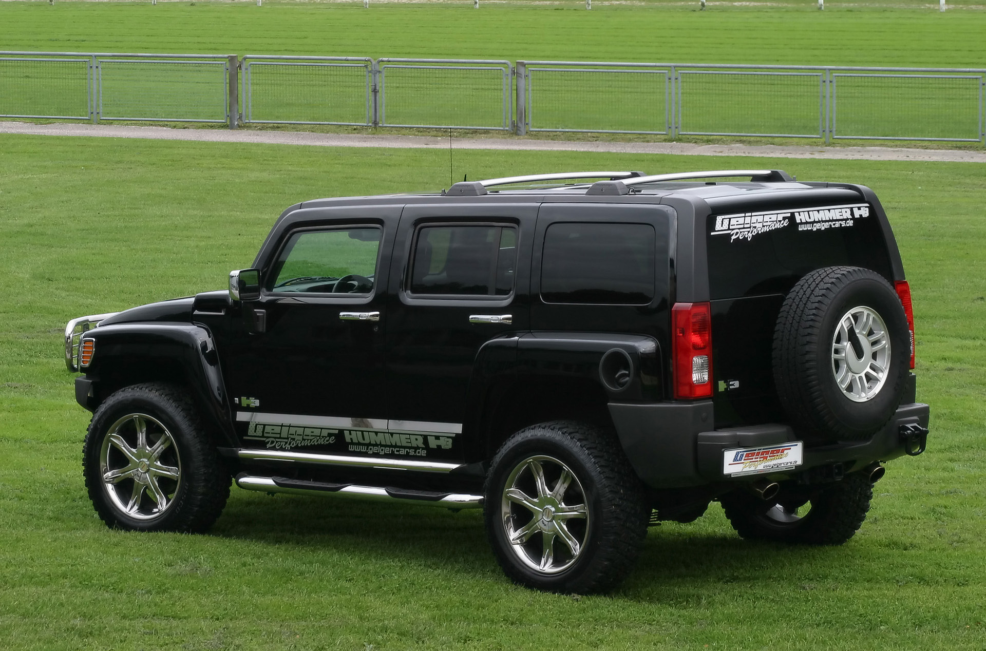 GeigerCars Hummer H3 Tuning photo #2