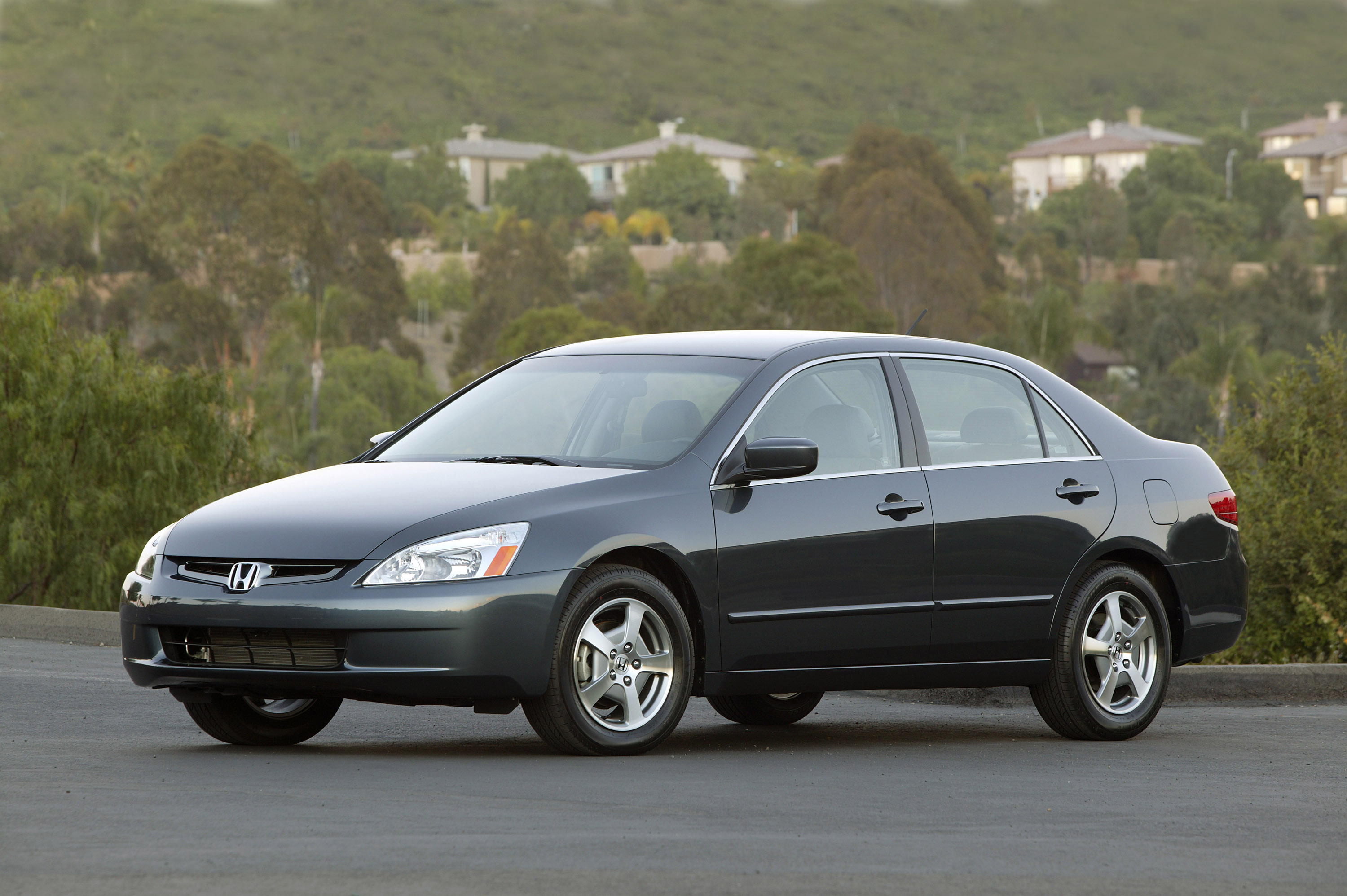 Honda Accord Hybrid photo #3