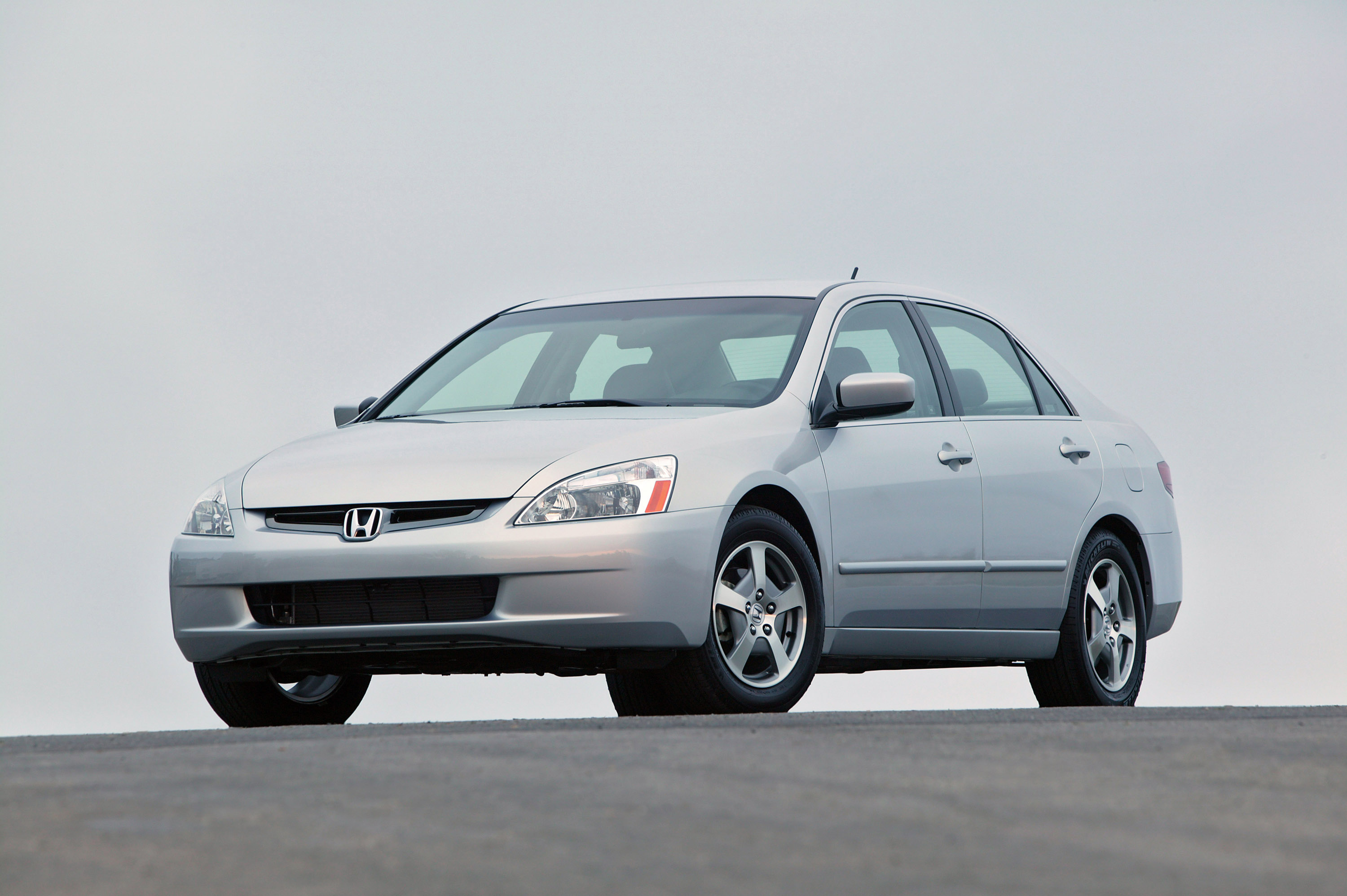 Honda Accord Hybrid photo #15