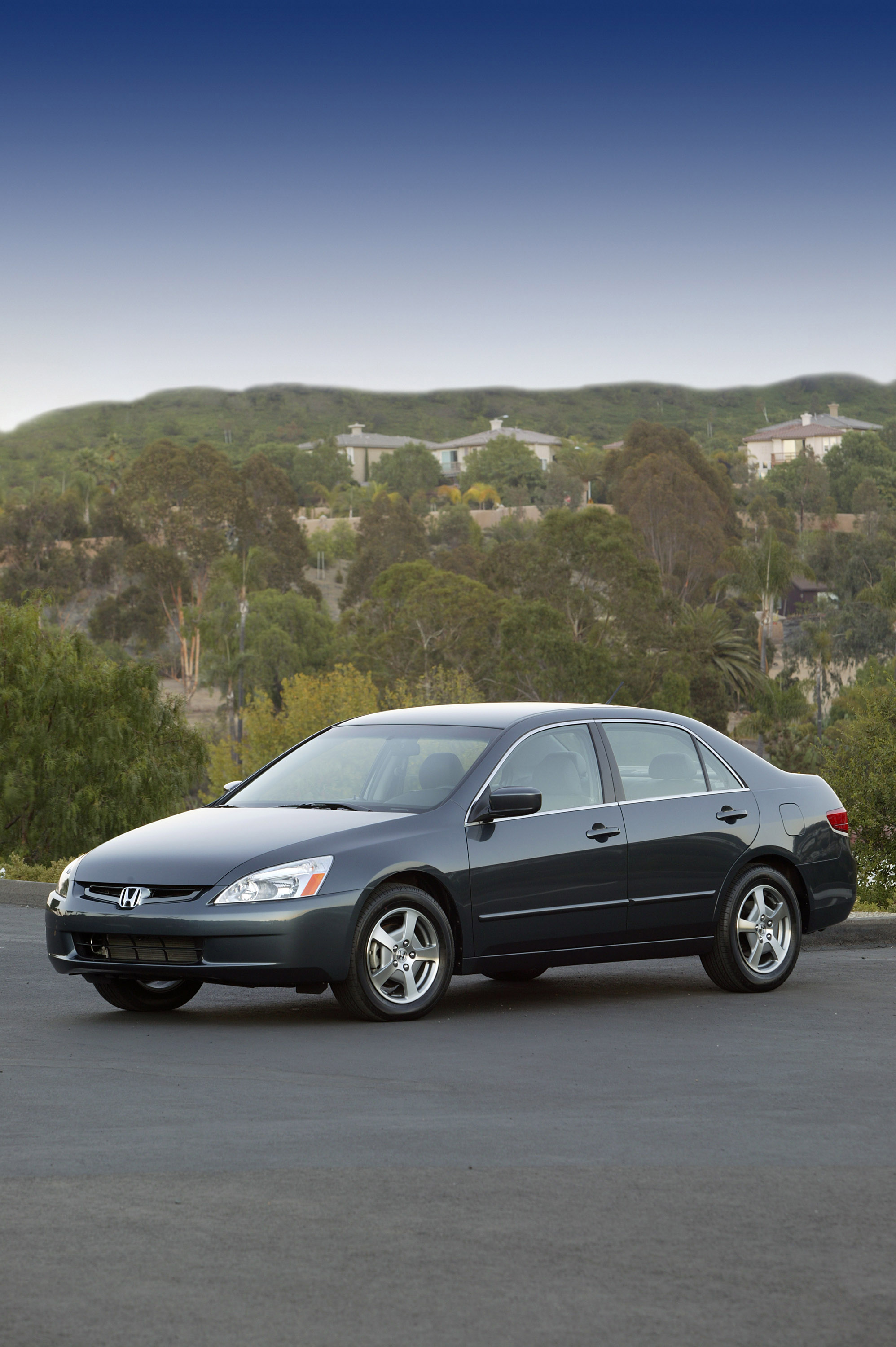 Honda Accord Hybrid photo #23