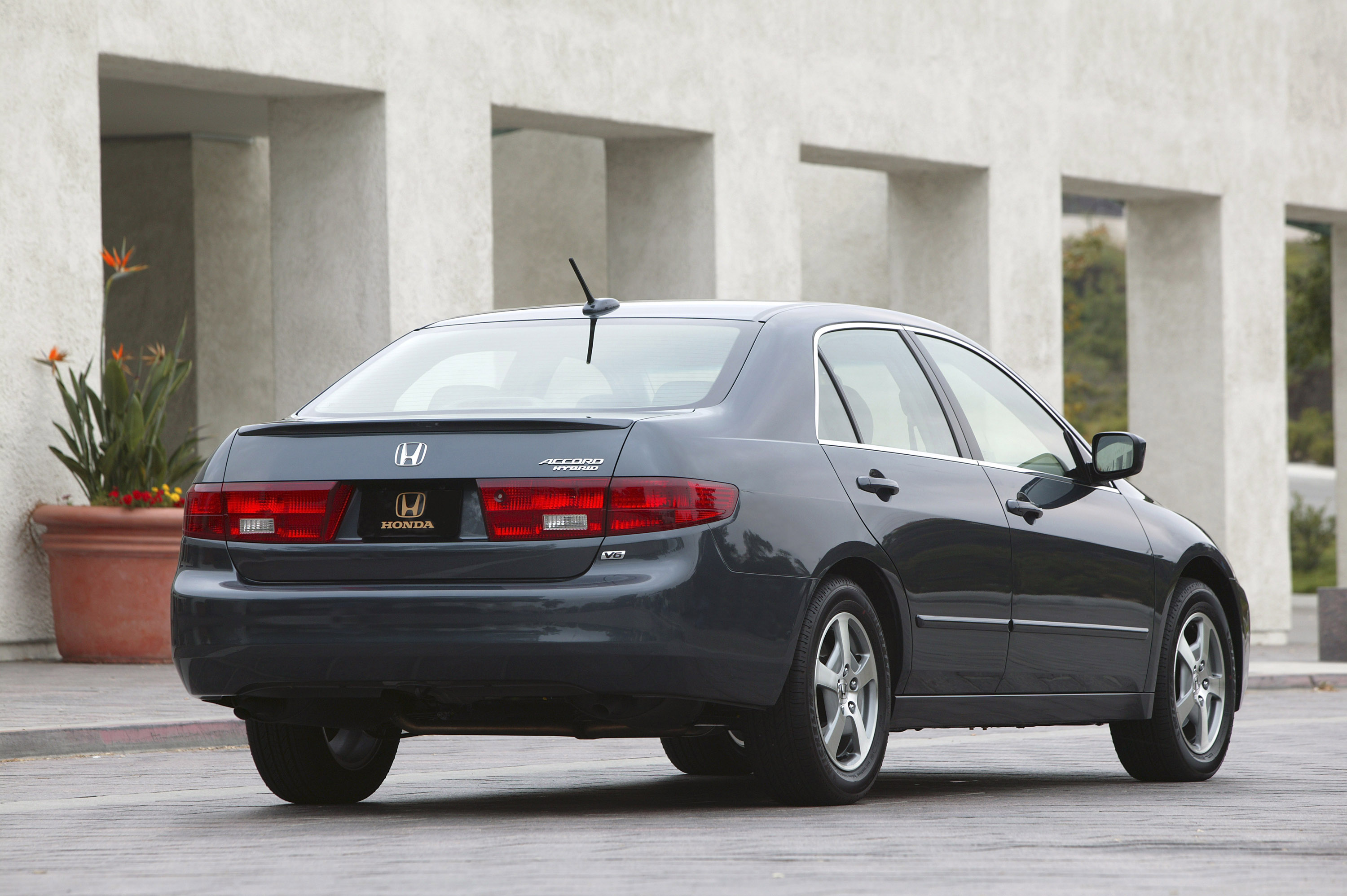 Honda Accord Hybrid photo #44