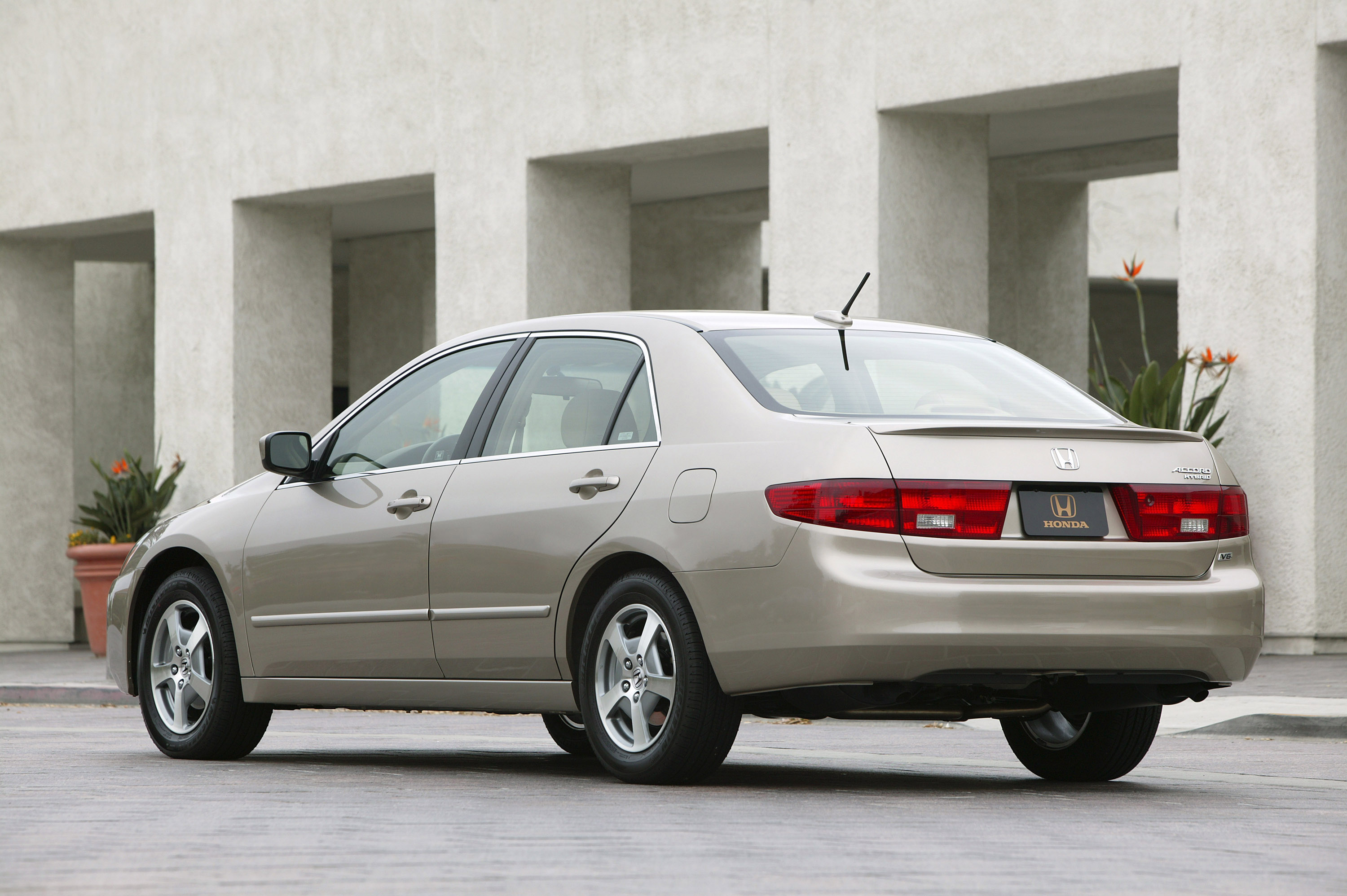 Honda Accord Hybrid photo #46