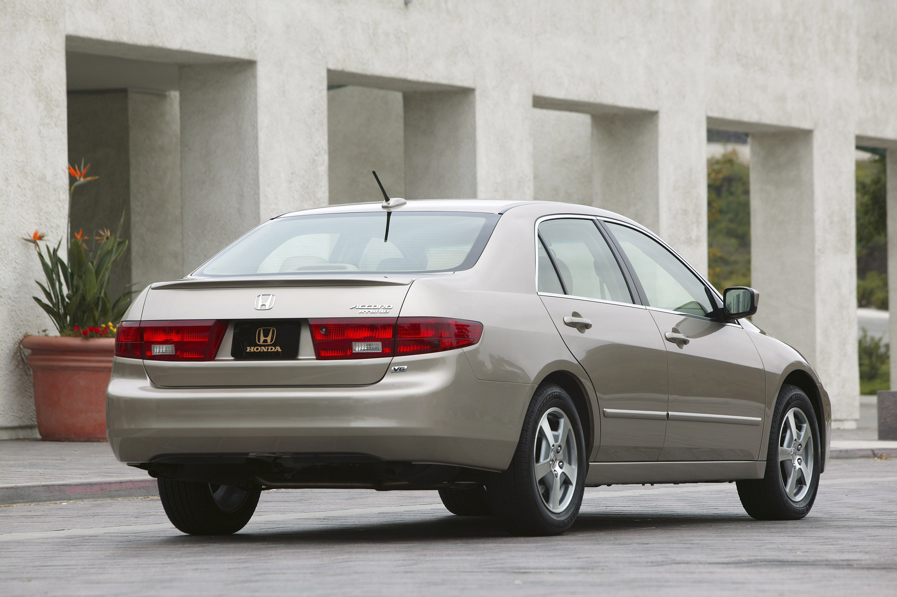 Honda Accord Hybrid photo #47