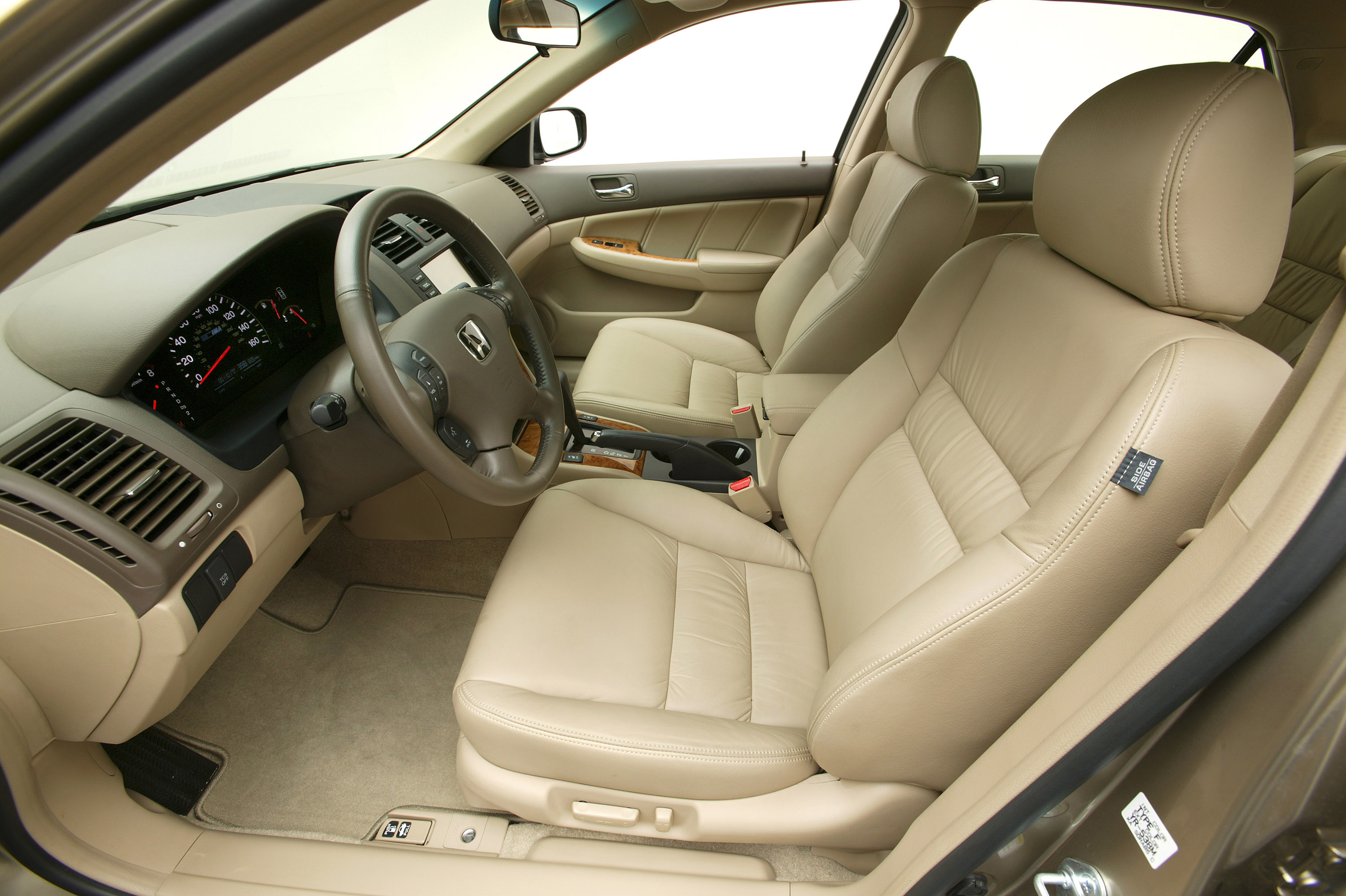 Honda Accord Hybrid photo #61