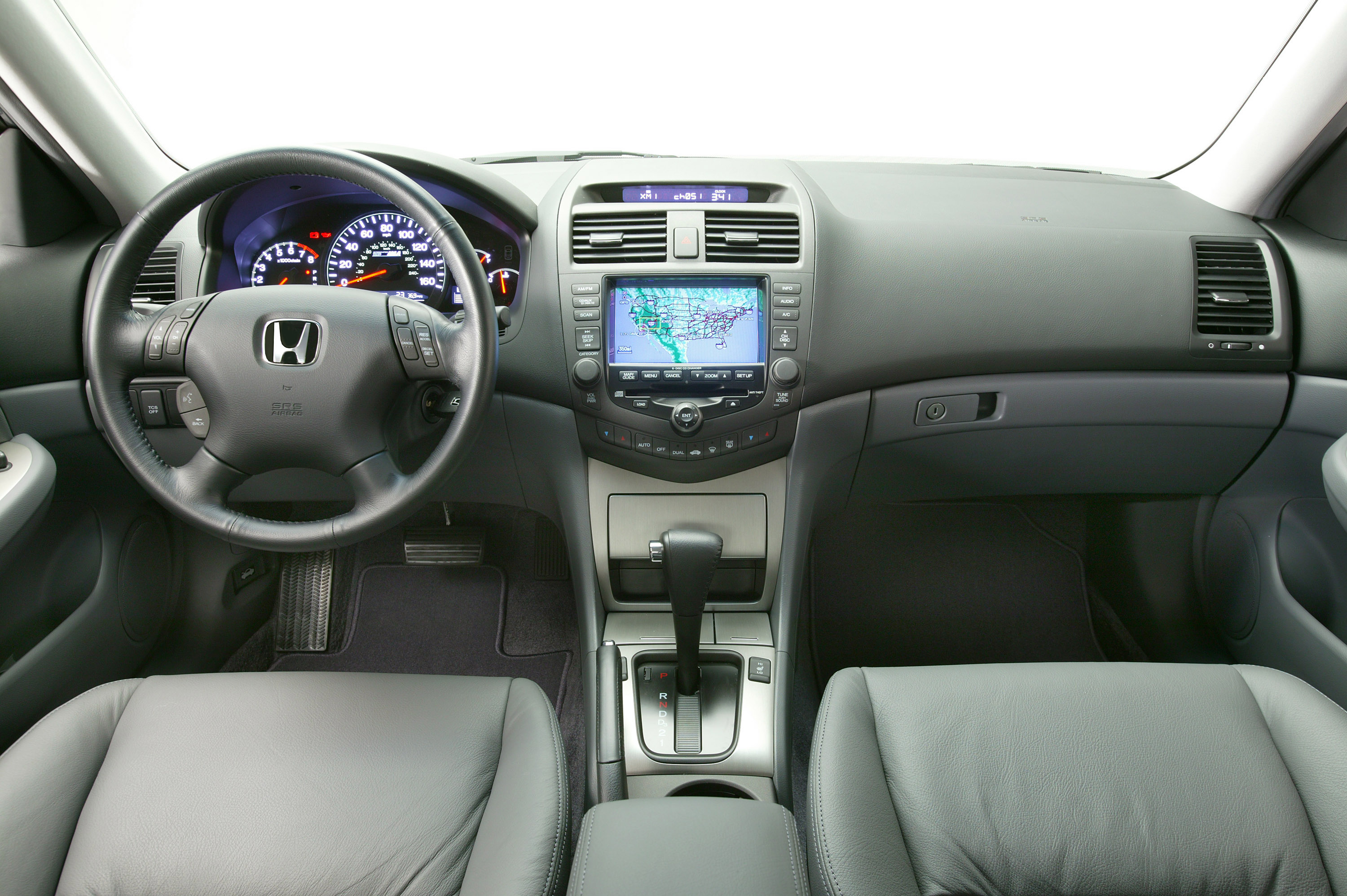 Honda Accord Hybrid photo #65