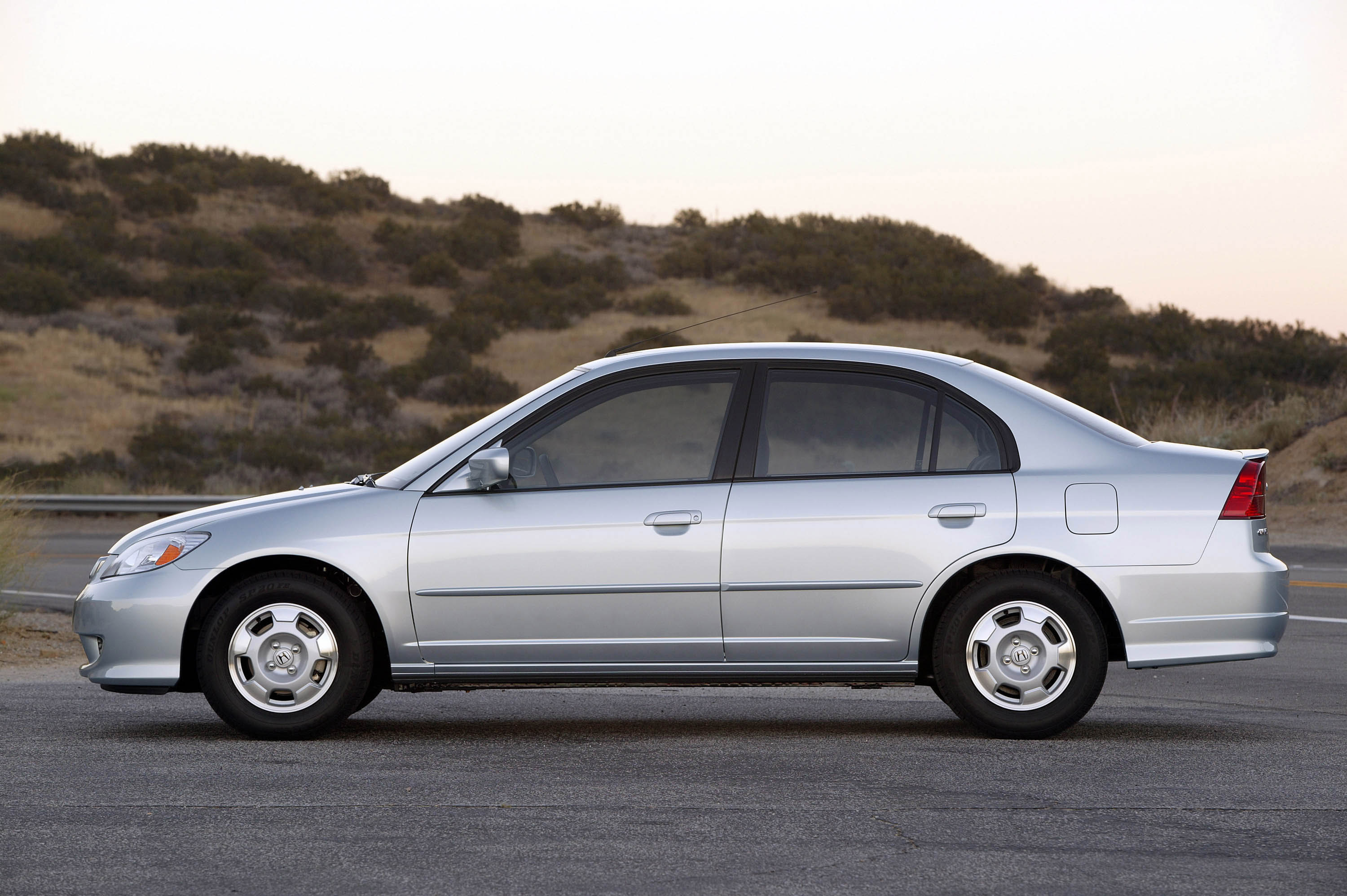 Honda Civic Hybrid photo #6