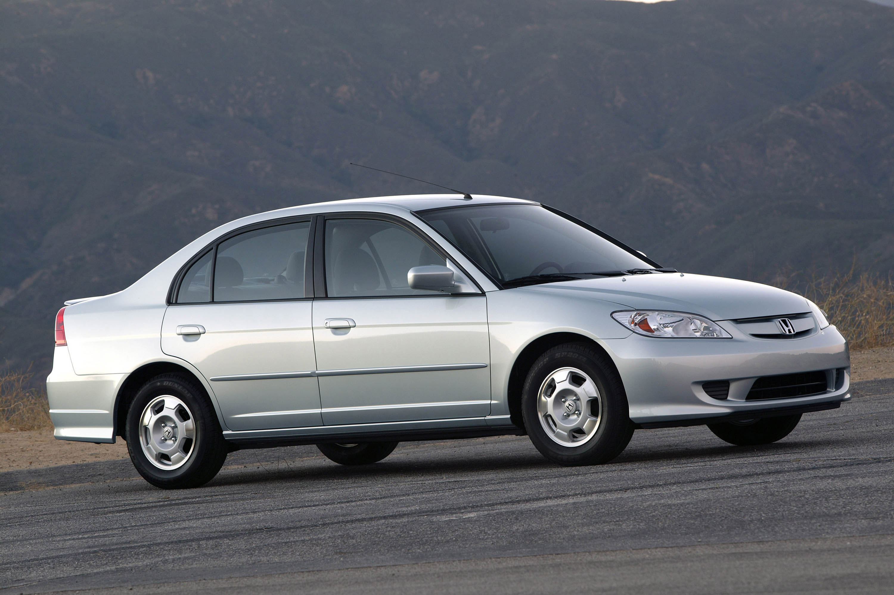 Honda Civic Hybrid photo #8