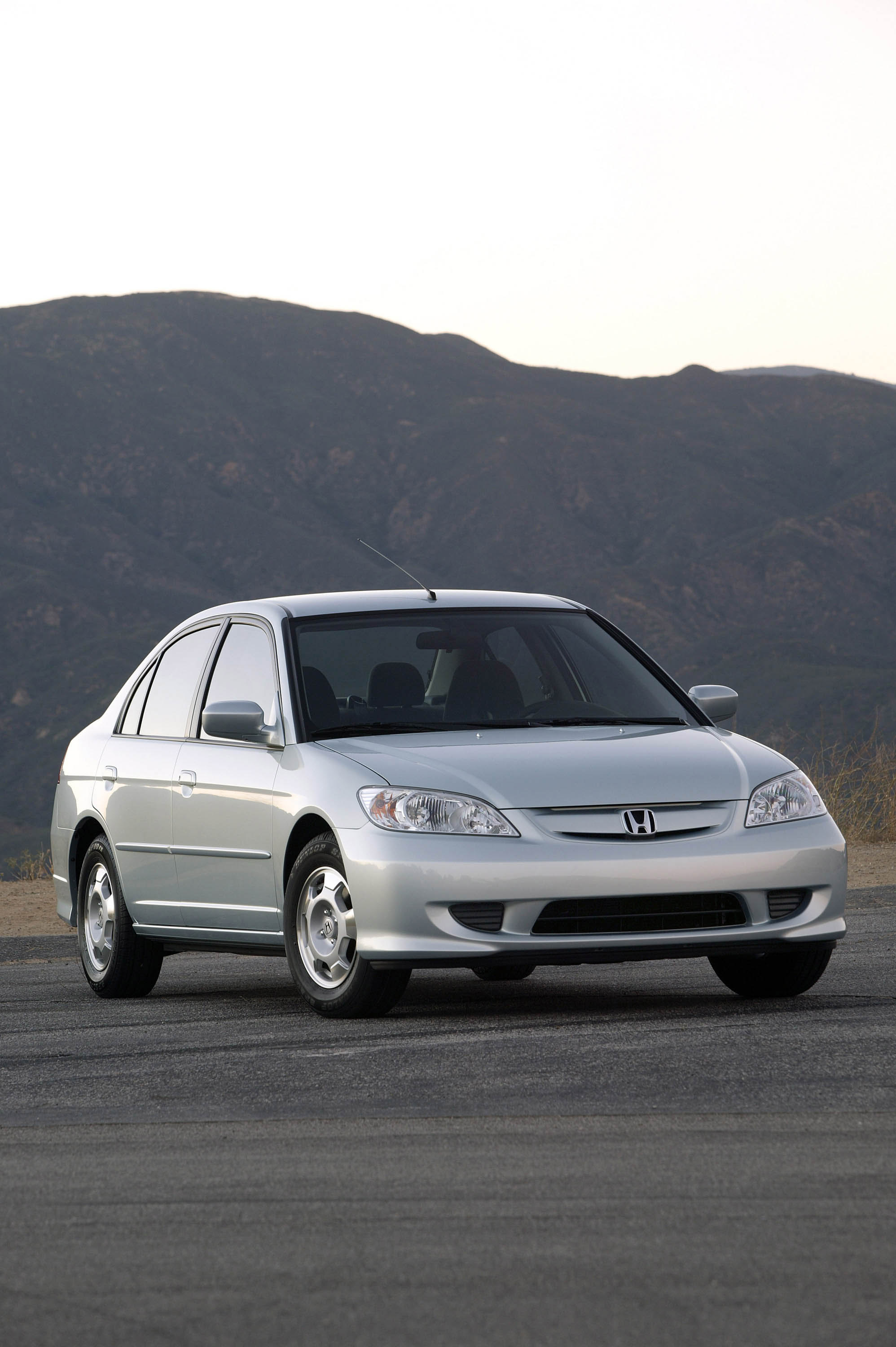 Honda Civic Hybrid photo #11