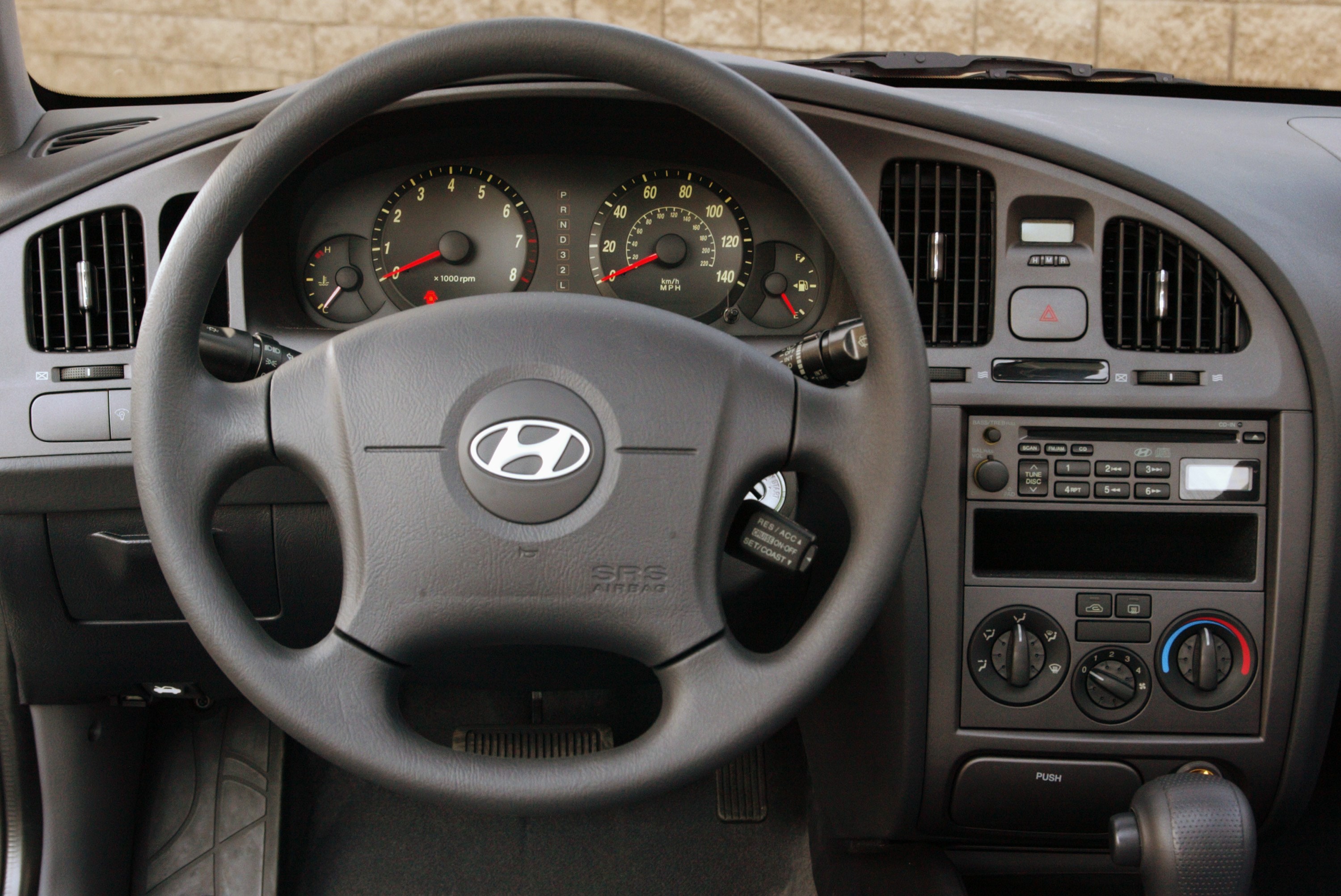 Hyundai Elantra photo #7