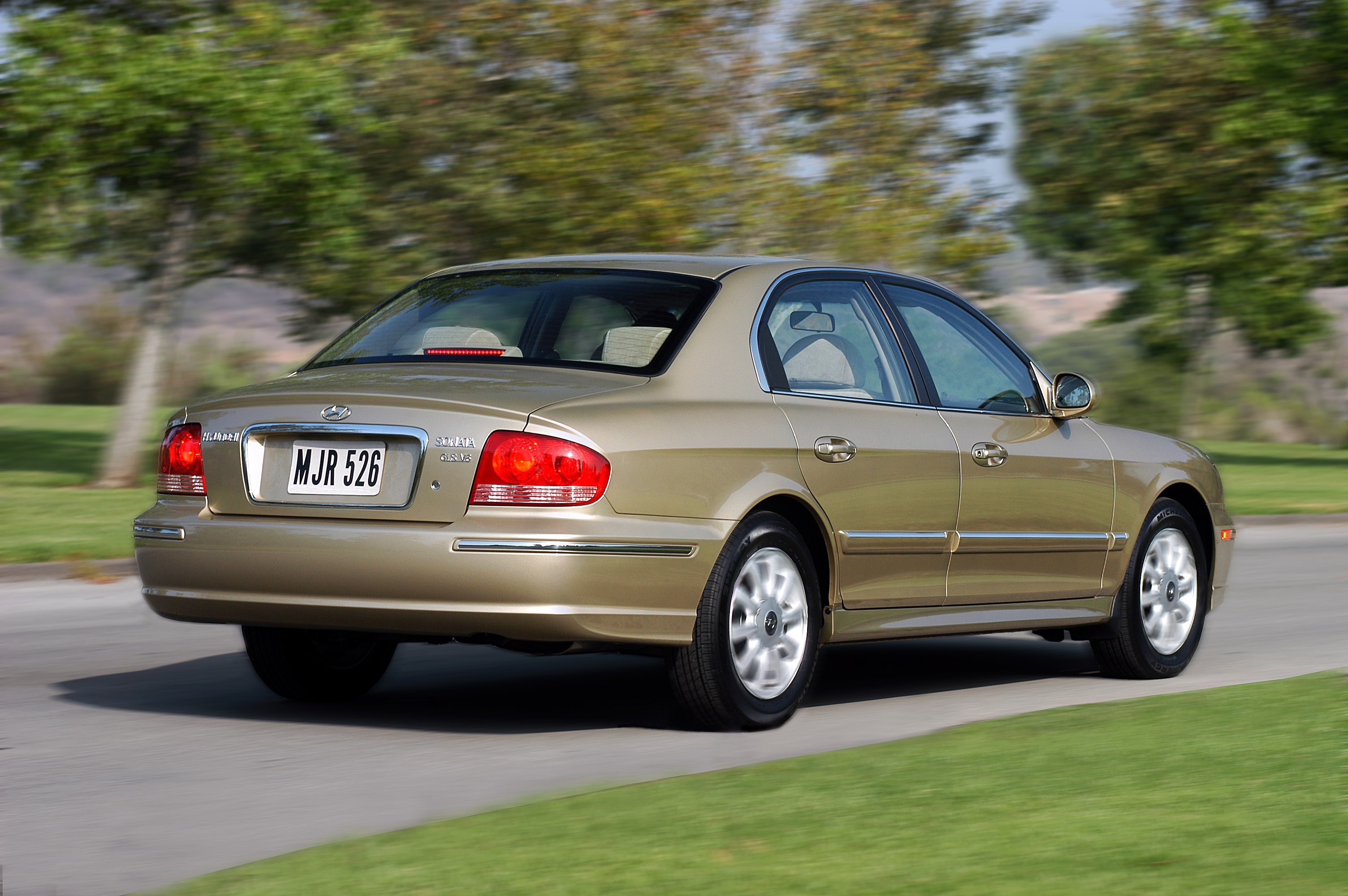 Hyundai Sonata photo #4