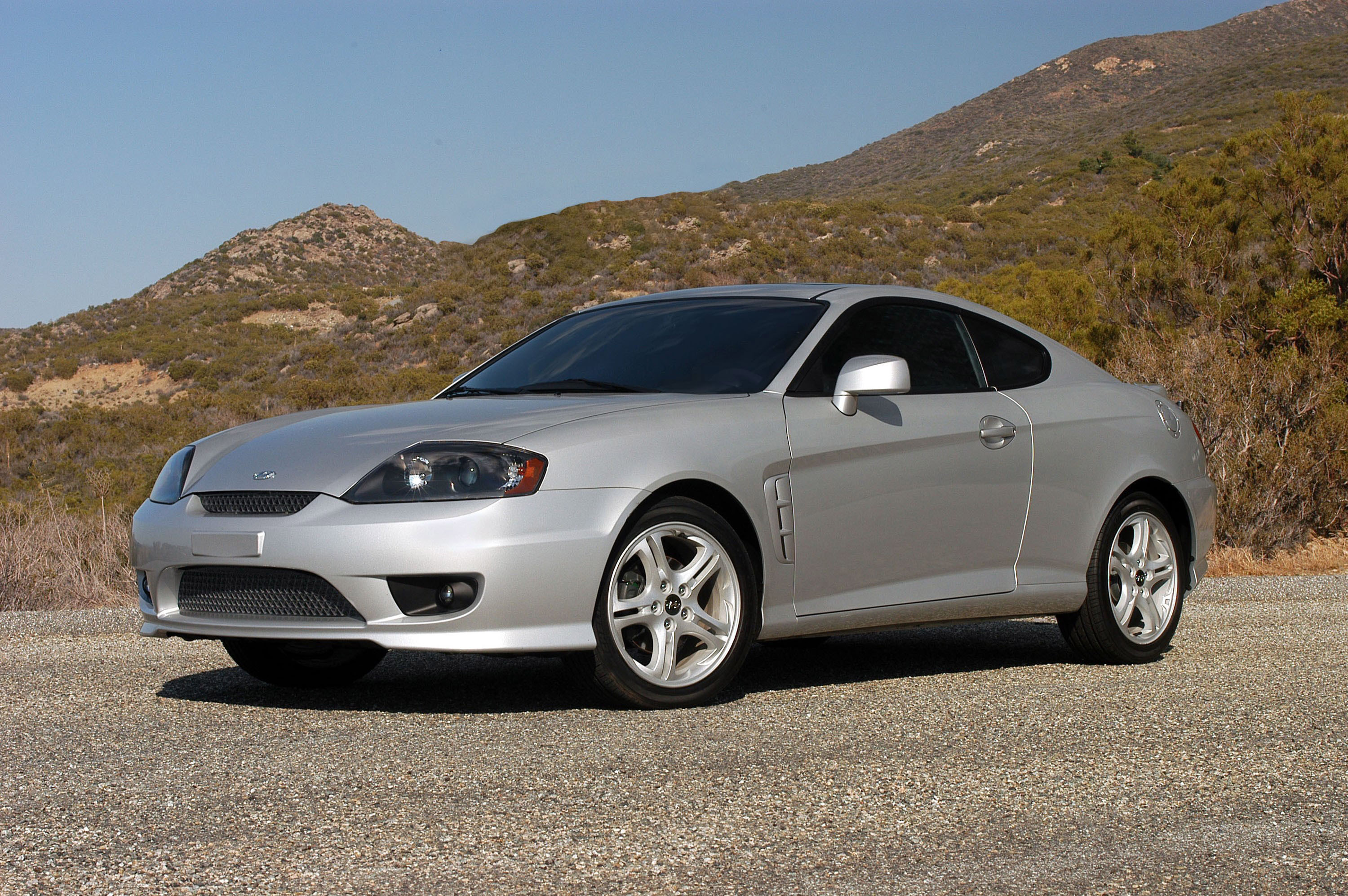 Hyundai Tiburon photo #6