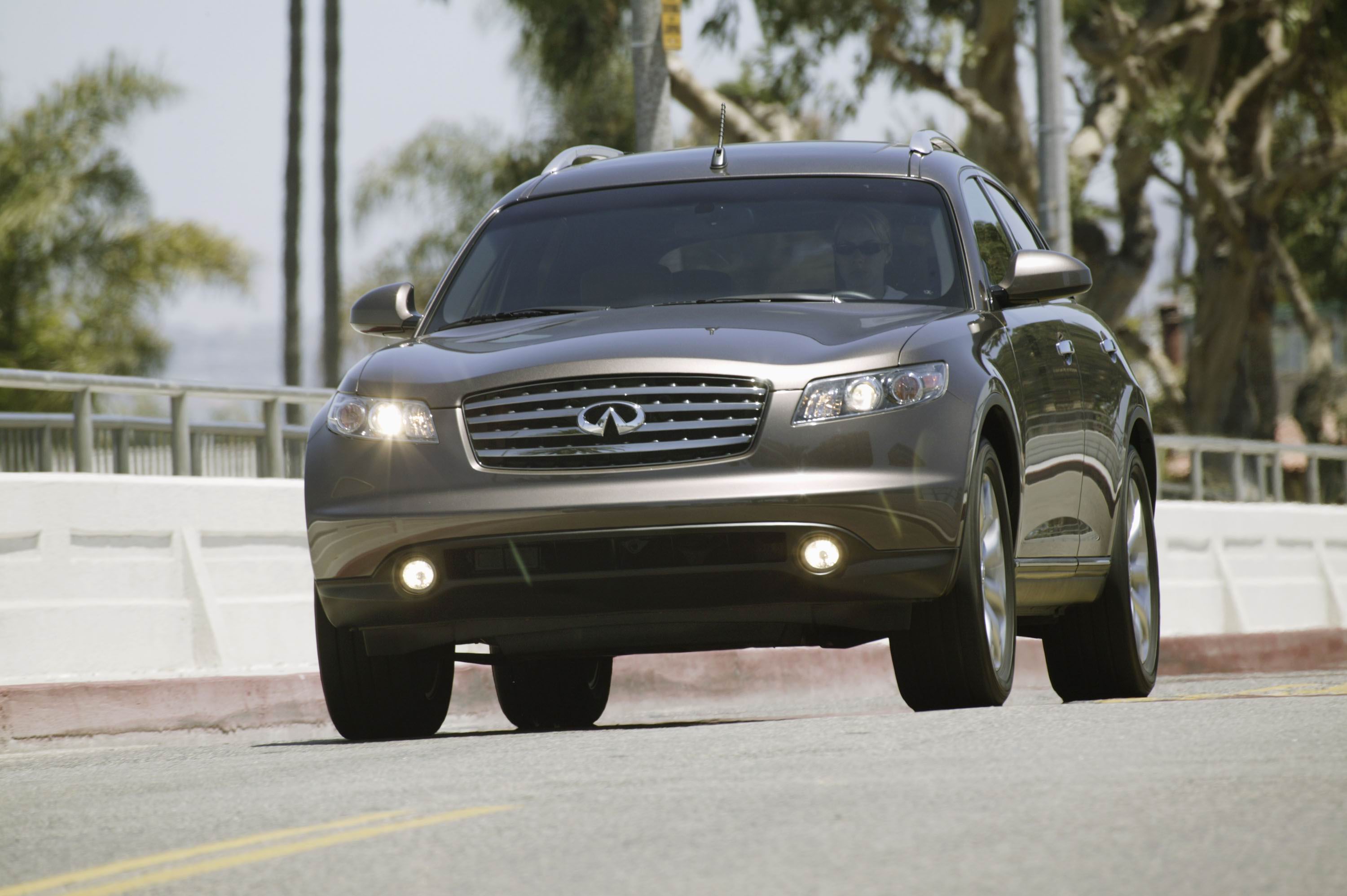 Infiniti FX45 photo #4