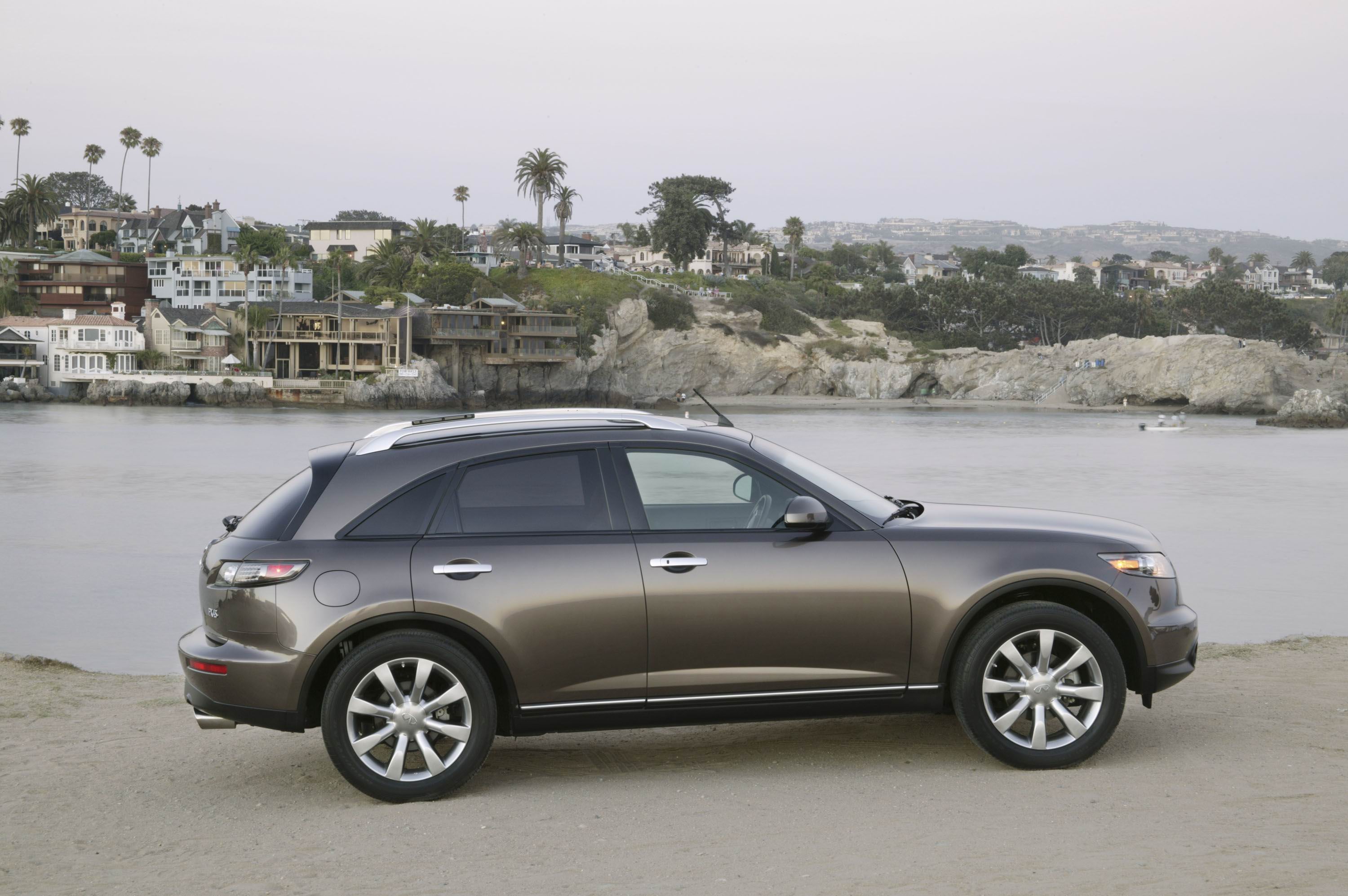 Infiniti FX45 photo #5