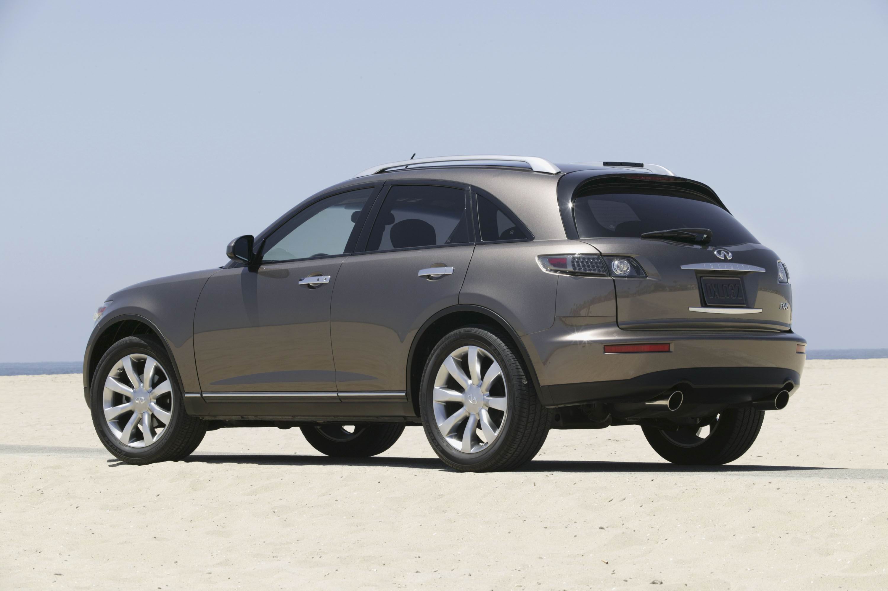 Infiniti FX45 photo #8