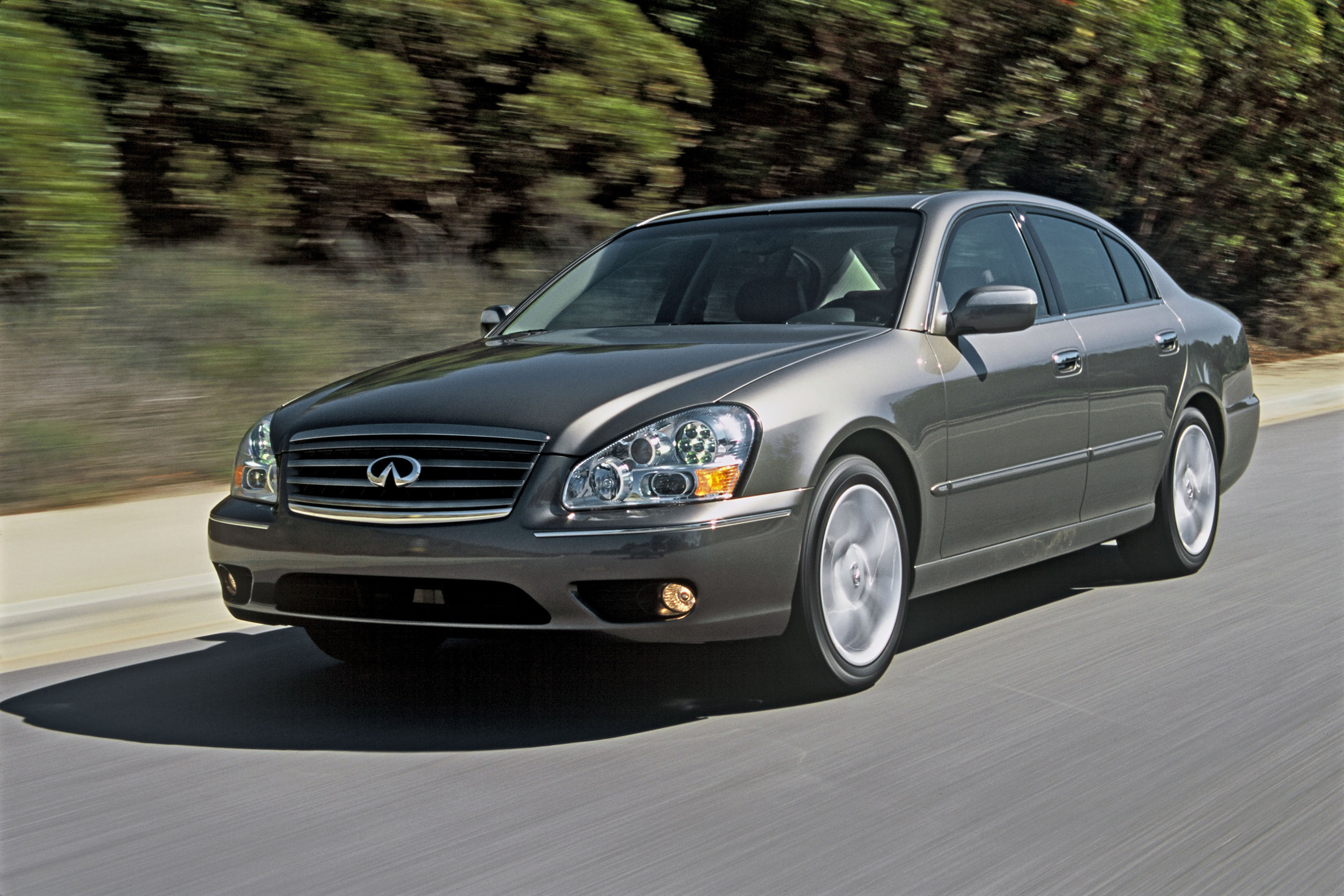 Infiniti Q45 photo #6