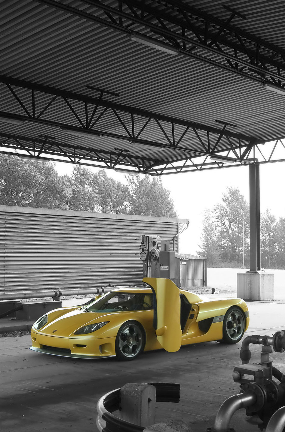Koenigsegg CCR photo #12