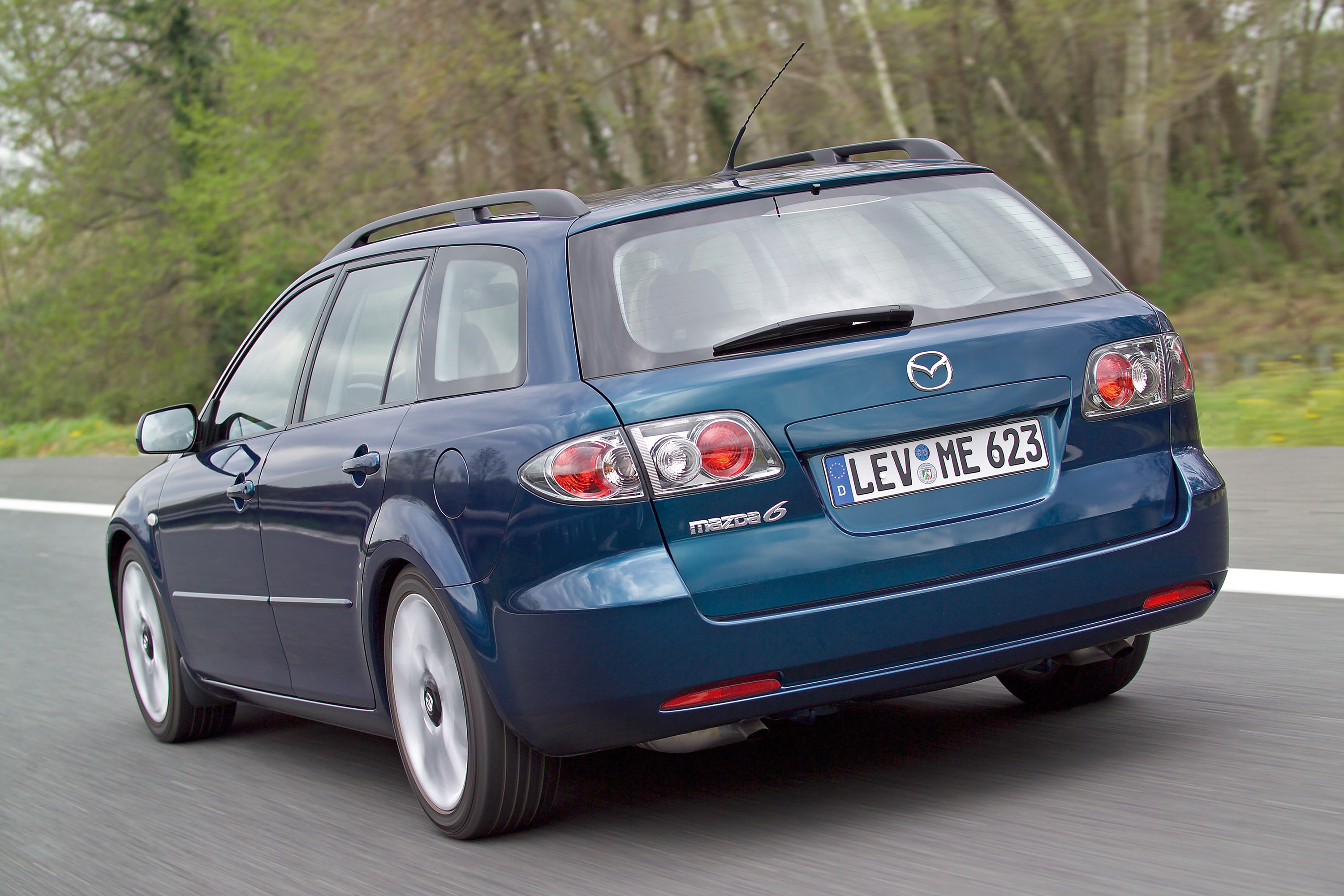 Mazda 6 Wagon Facelift photo #13