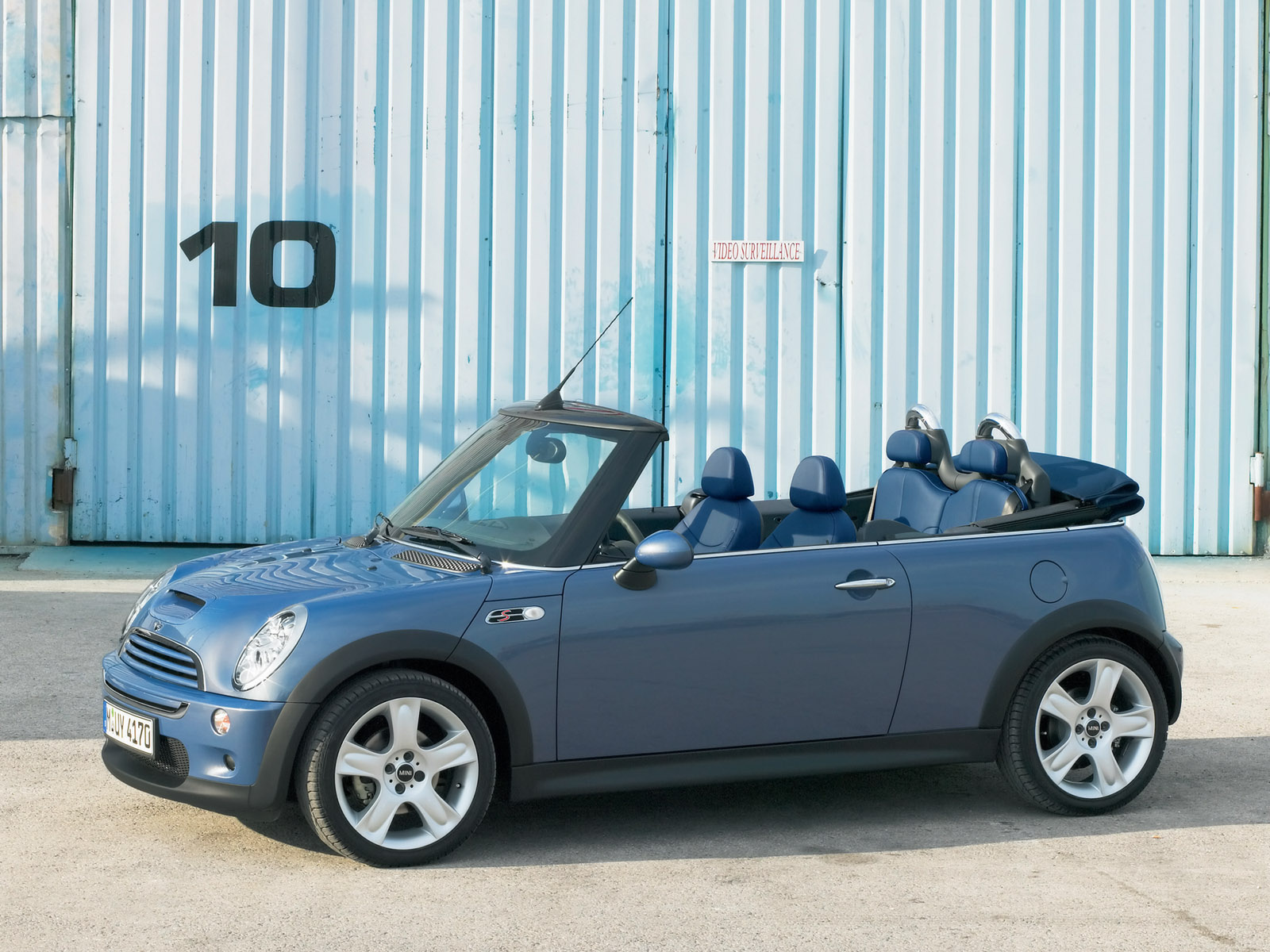 Mini Cooper S Convertible photo #5