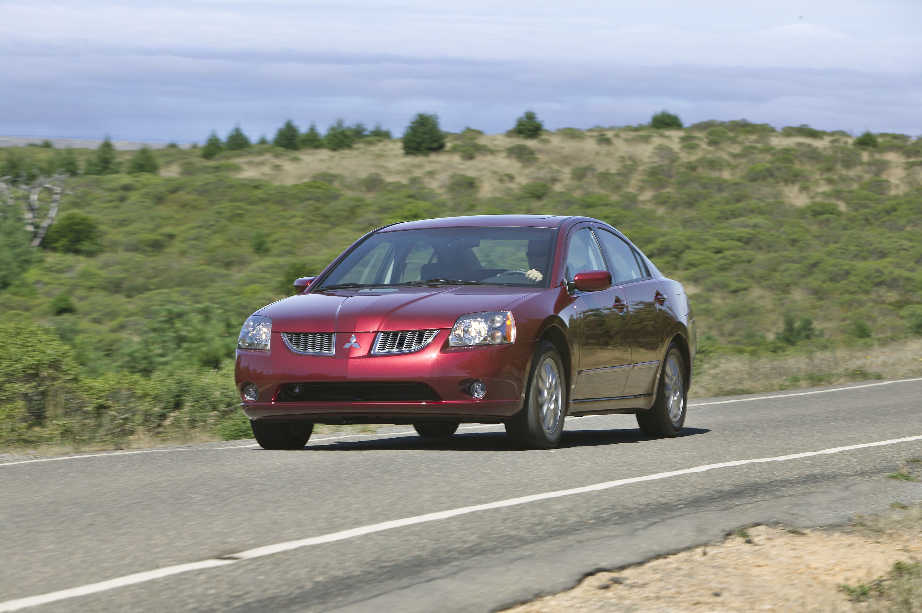 Mitsubishi Galant photo #4