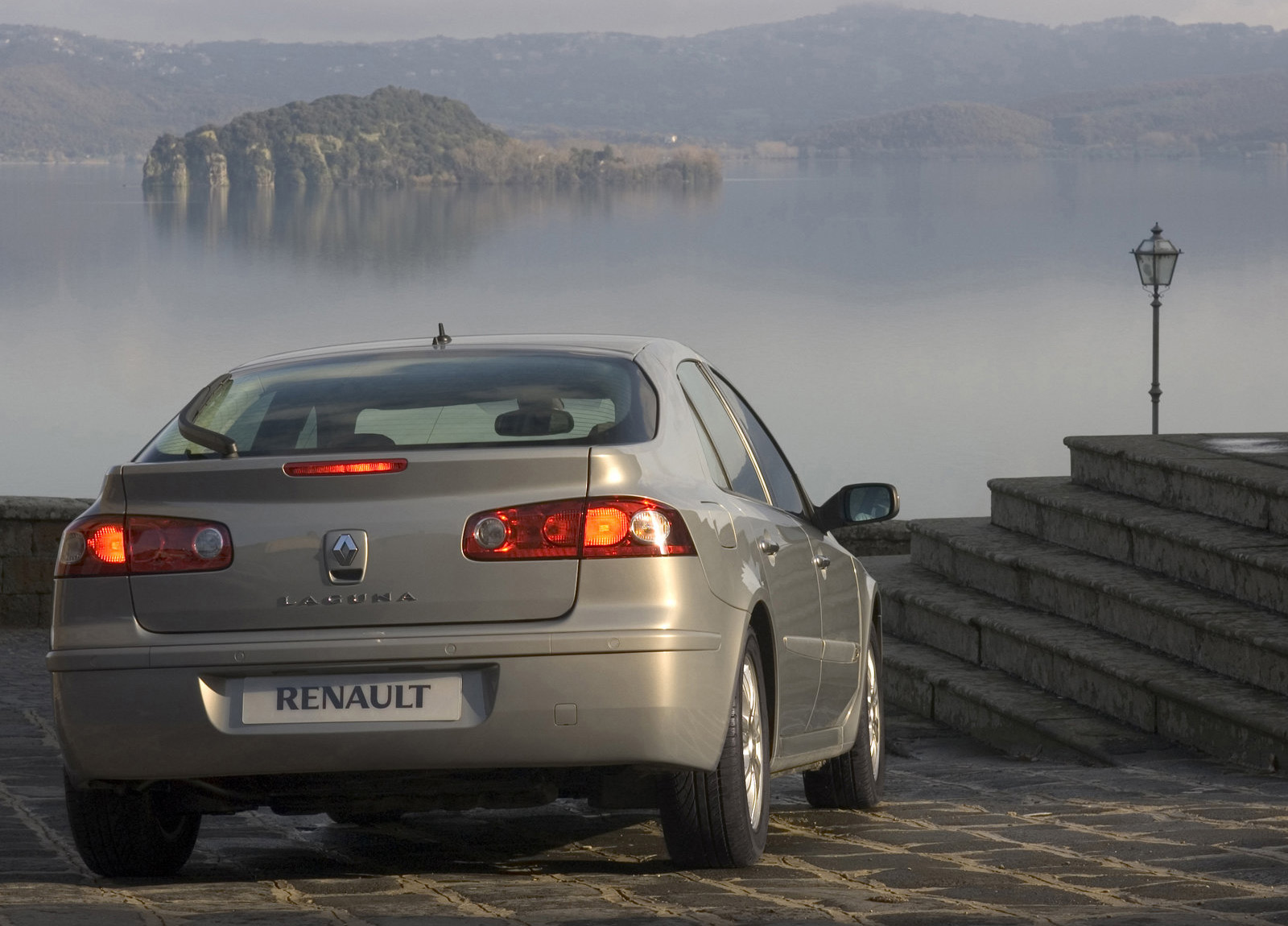 Renault Laguna photo #22